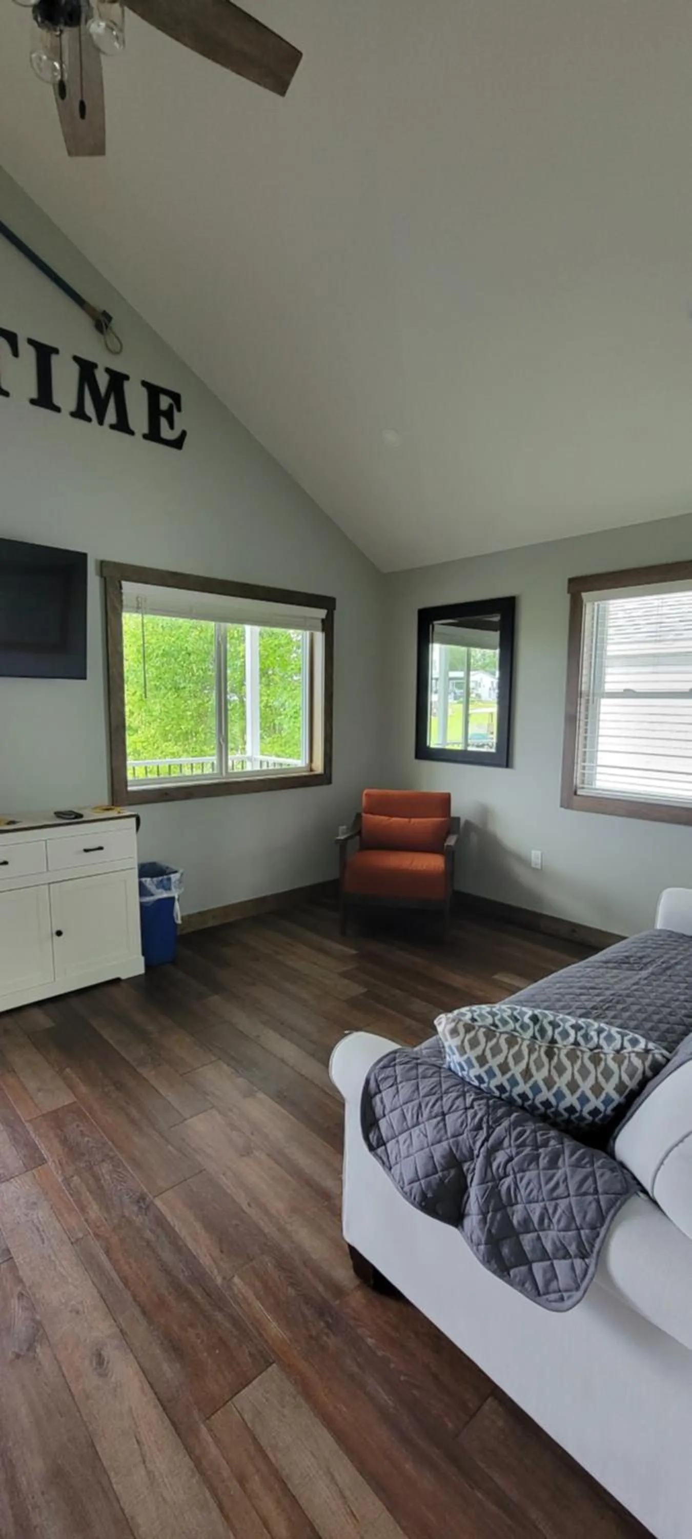 Bed in Grand View Resort