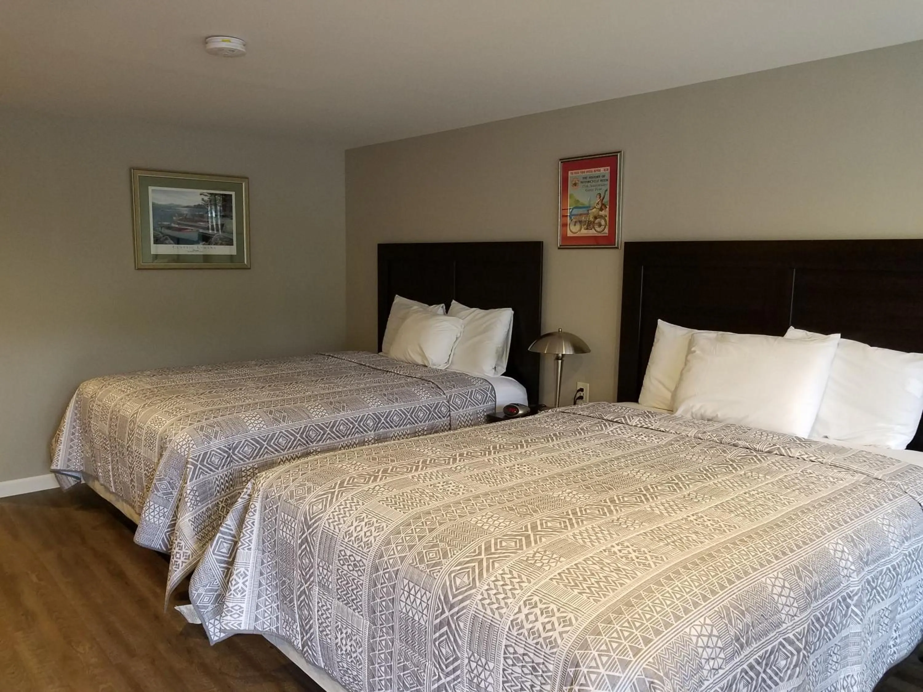 Bedroom, Bed in Grand View Resort