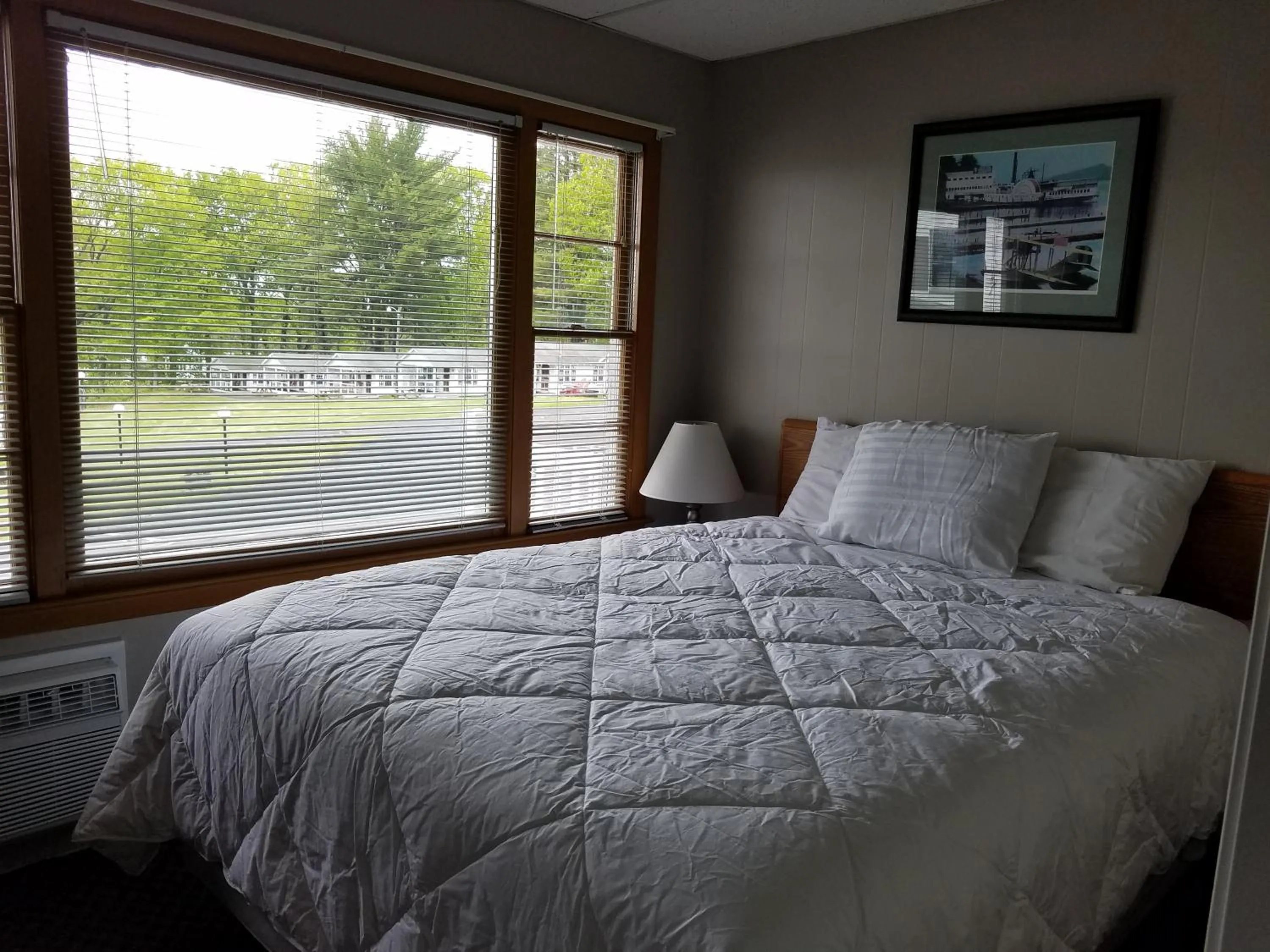 Bedroom, Bed in Grand View Resort