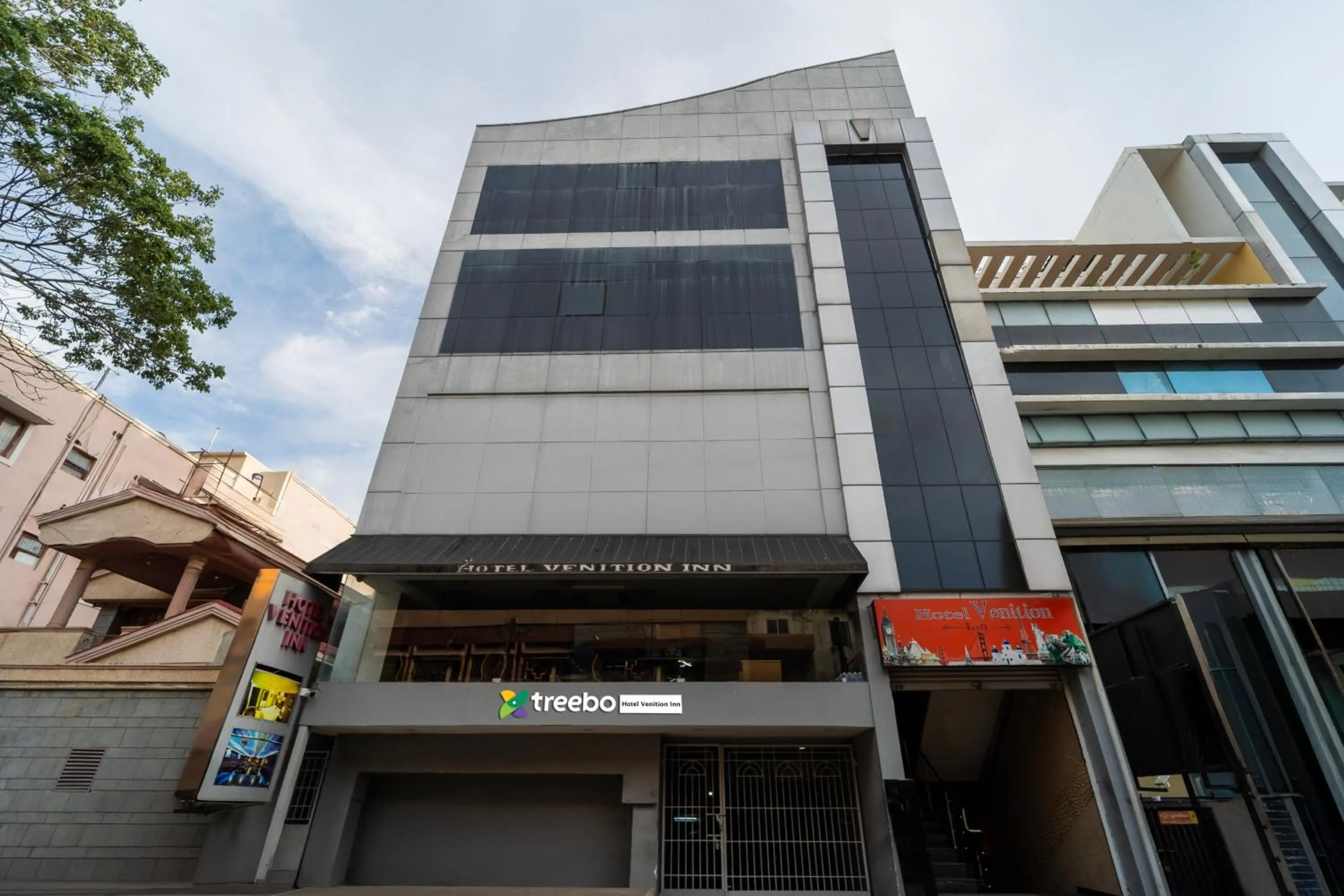 Property building in Treebo Venition Inn