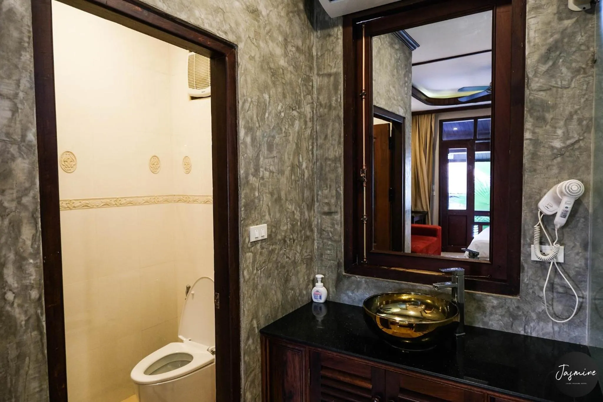 Bathroom in Jasmine Luangprabang Hotel