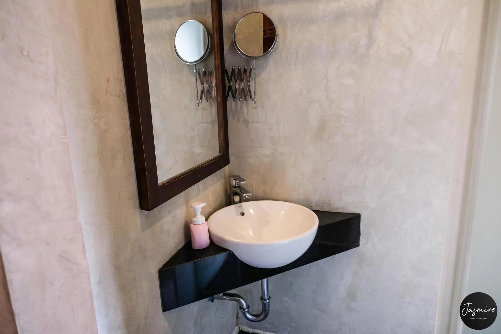 Bathroom in Jasmine Luangprabang Hotel