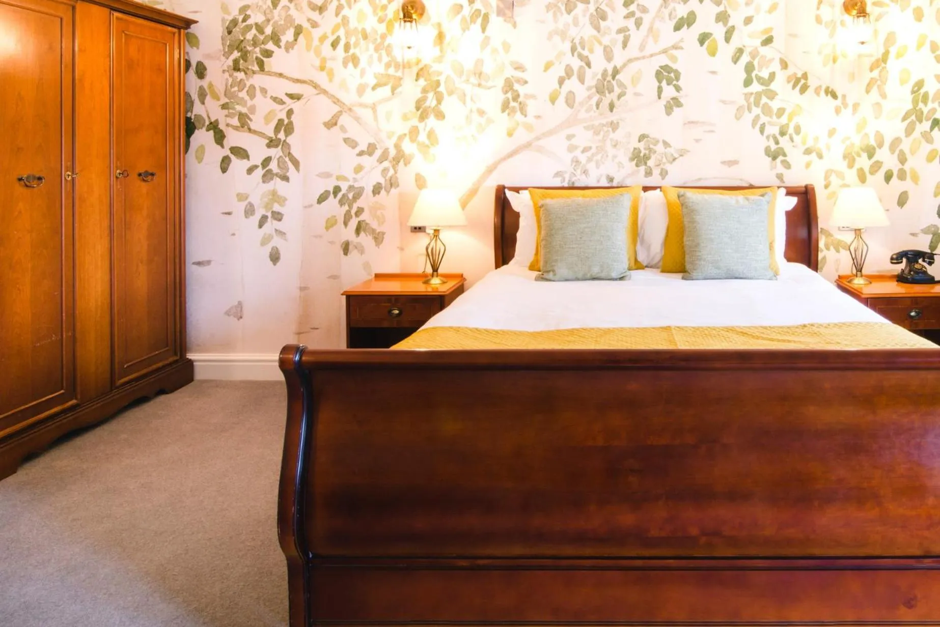 Property building, Bed in Cricklade House Hotel, Sure Hotel Collection by Best Western