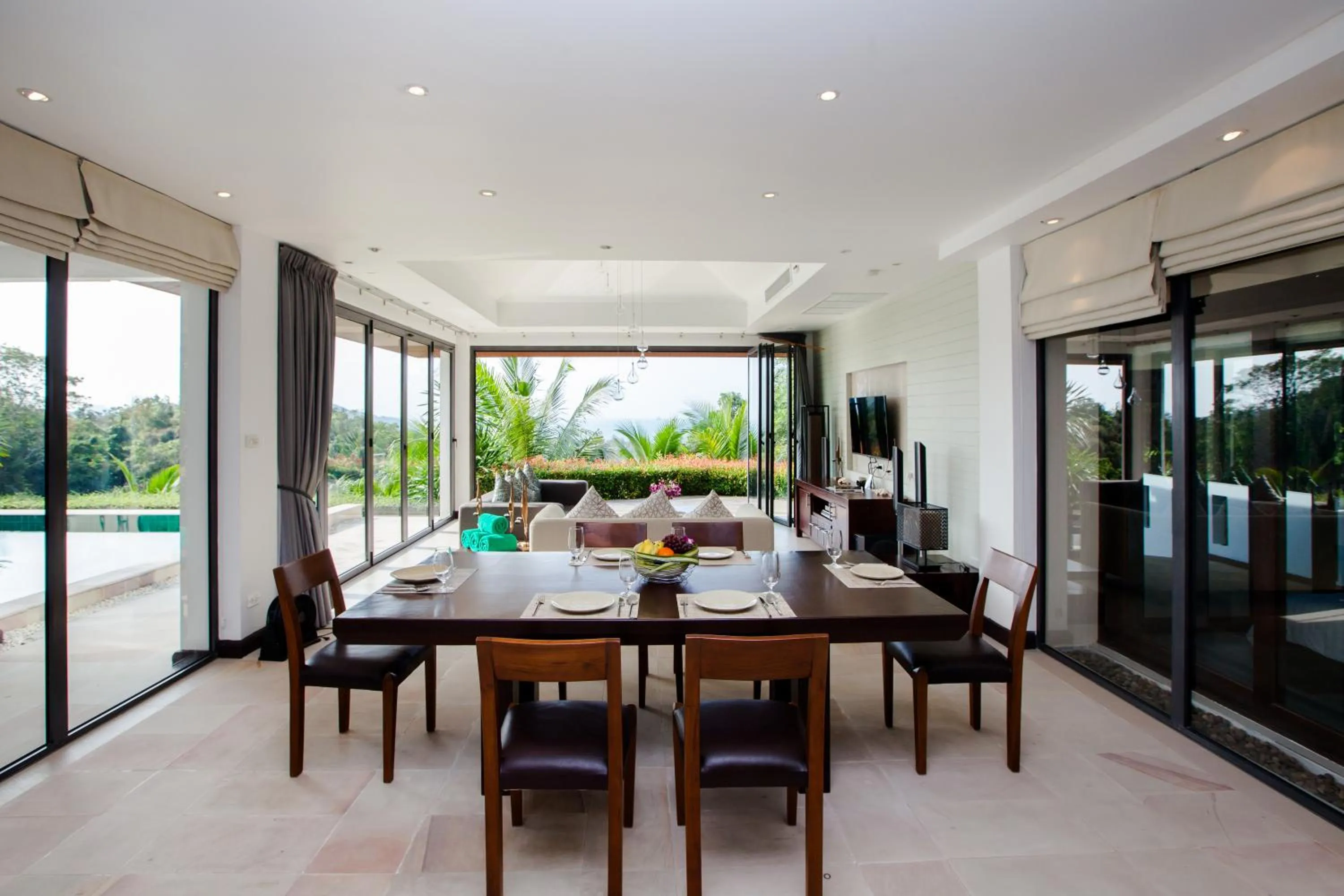 Dining area in Baan Phukhao