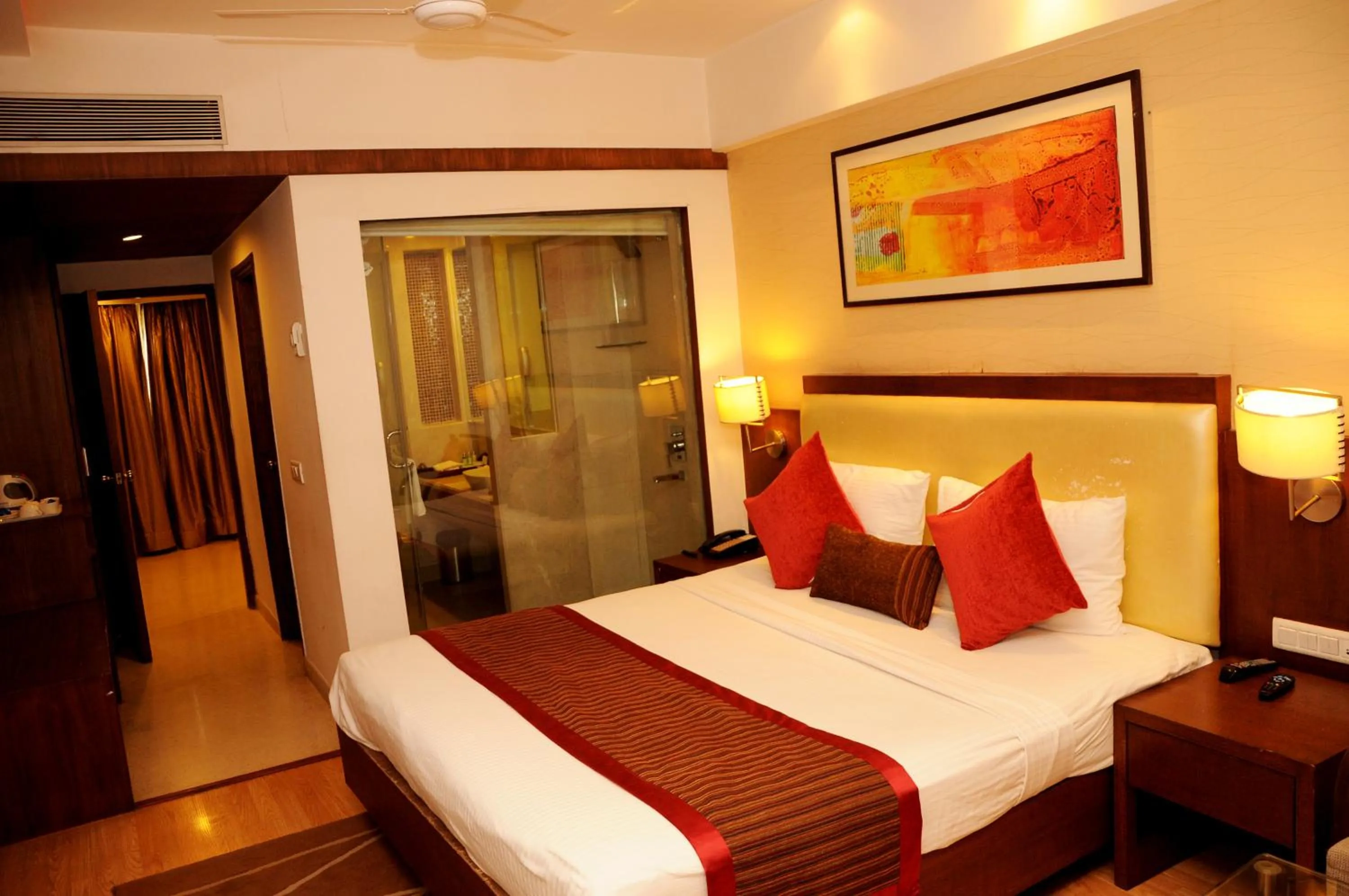 Bed in Hotel Gwalior Regency