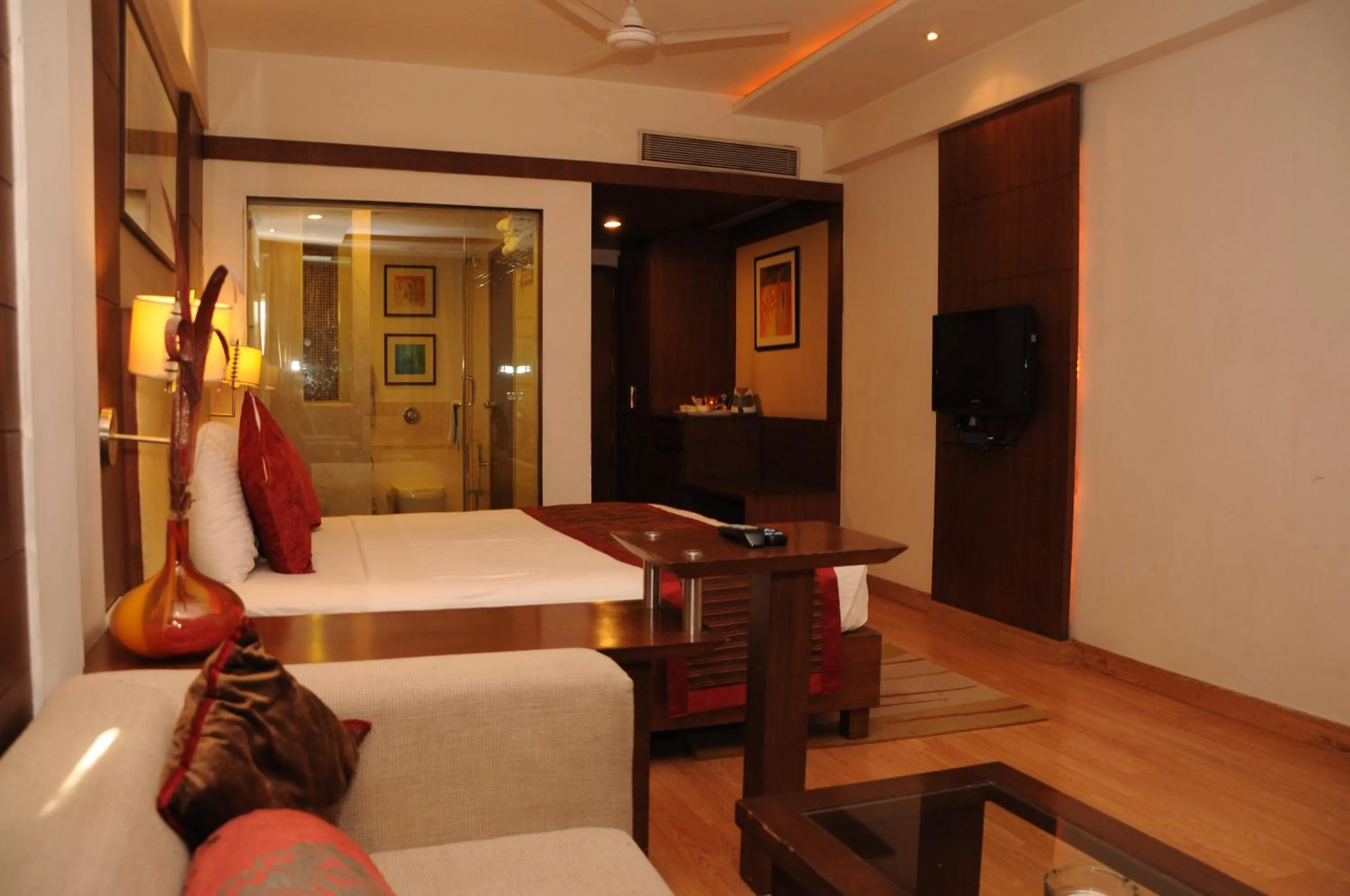 Photo of the whole room in Hotel Gwalior Regency