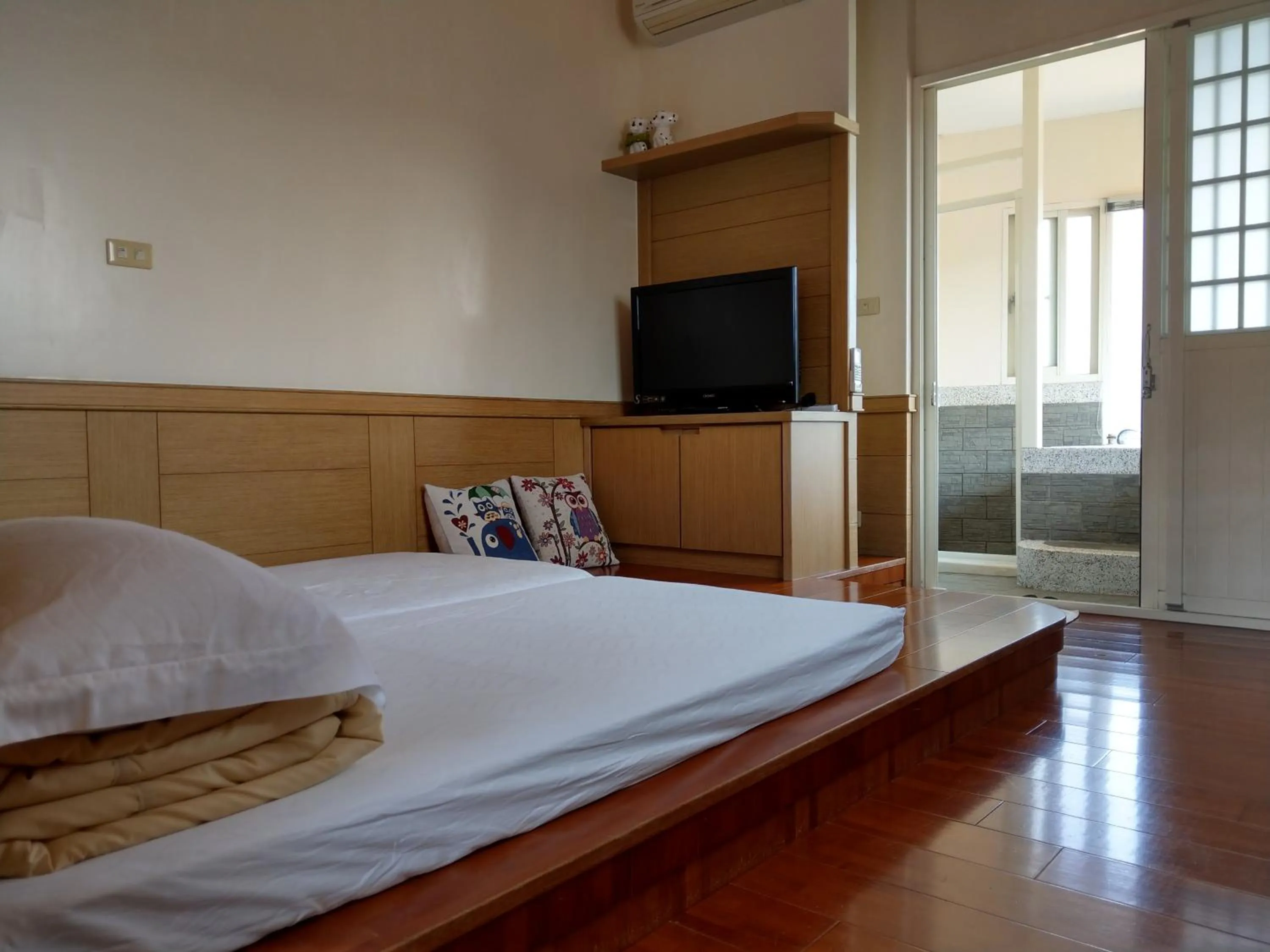 Bed in View on View B&B