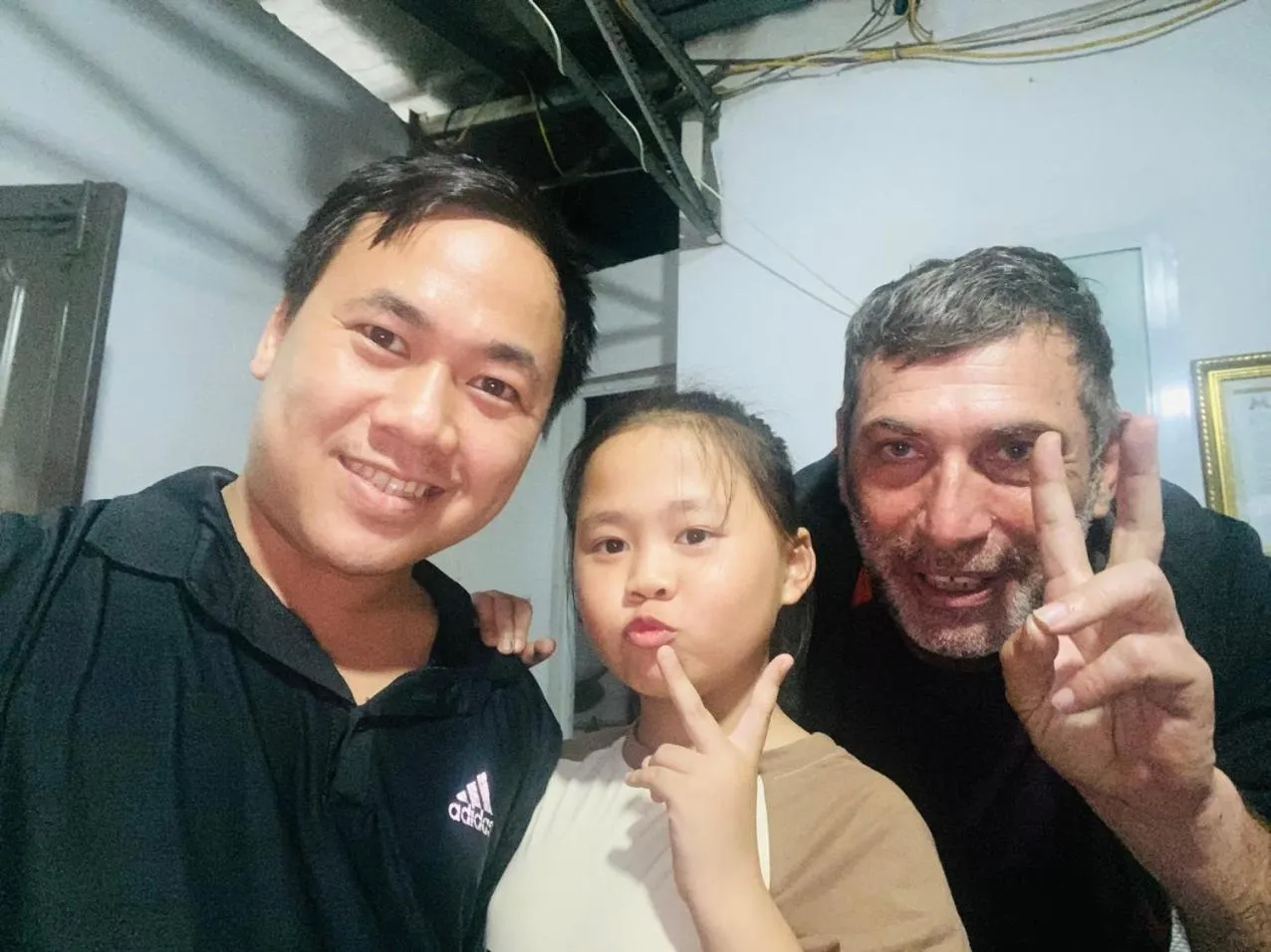 group of guests in Nam My Van Homestay - Thai Nguyen