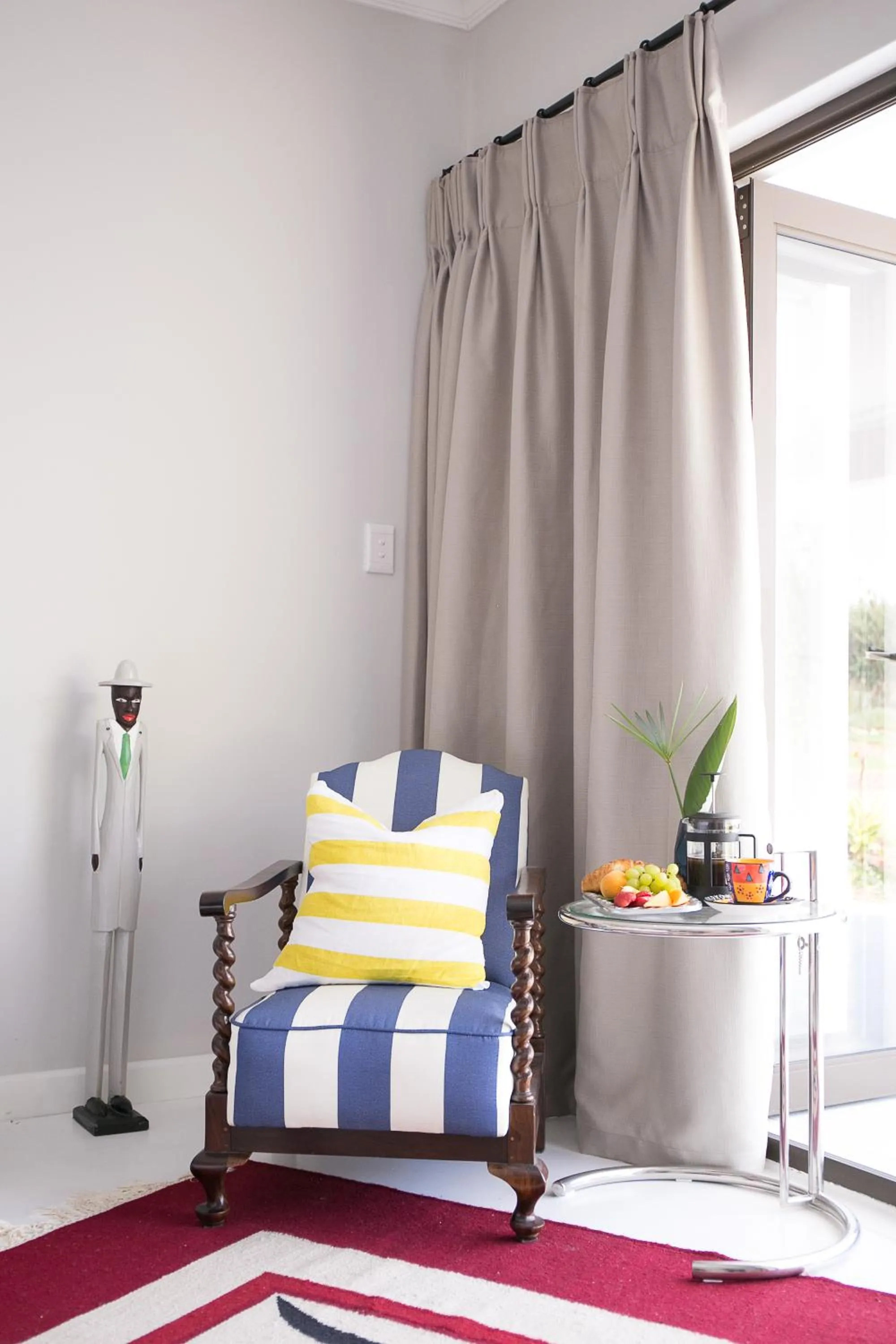 Seating area in Christofphs