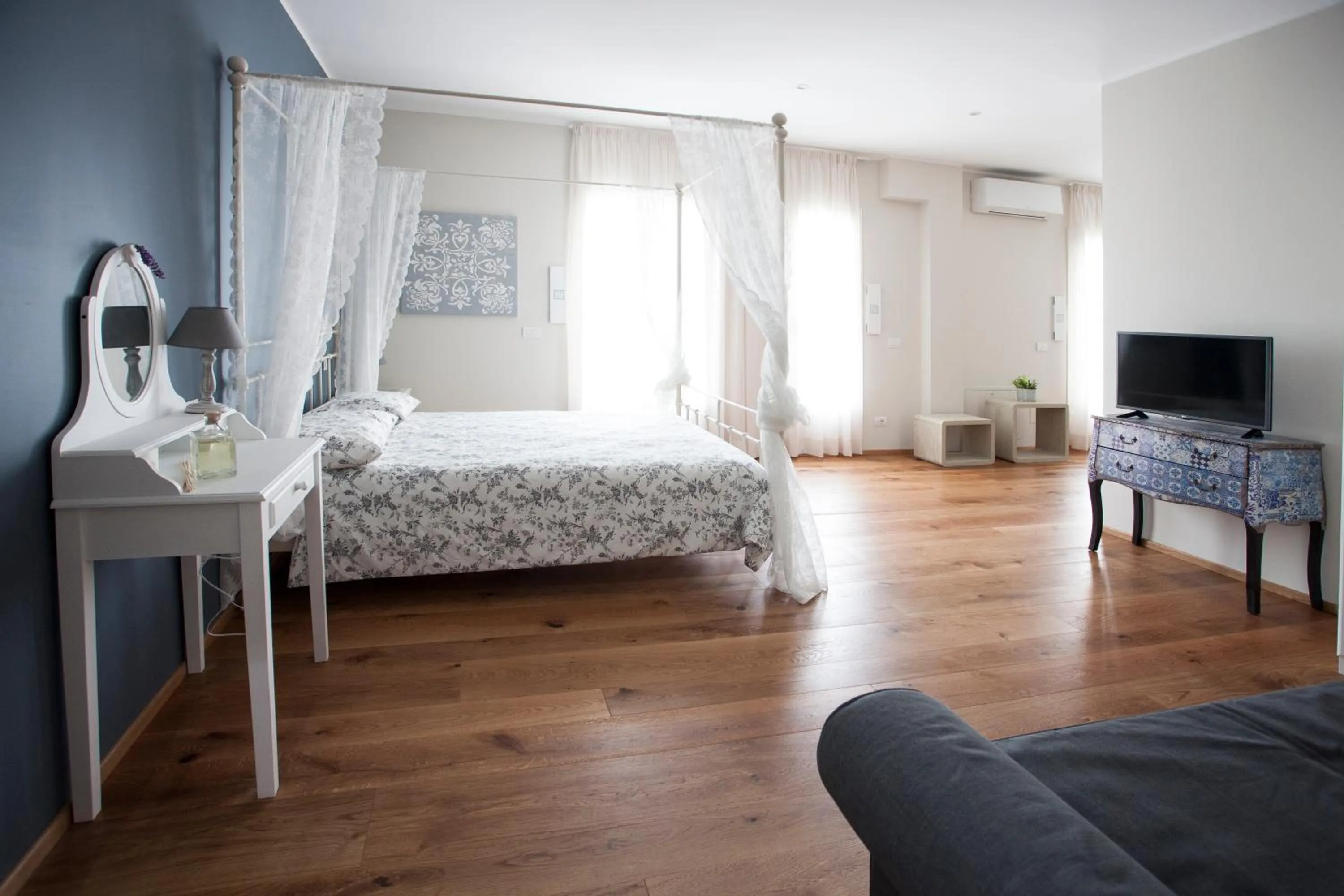 Photo of the whole room, Bed in Le Dimore del Borgo