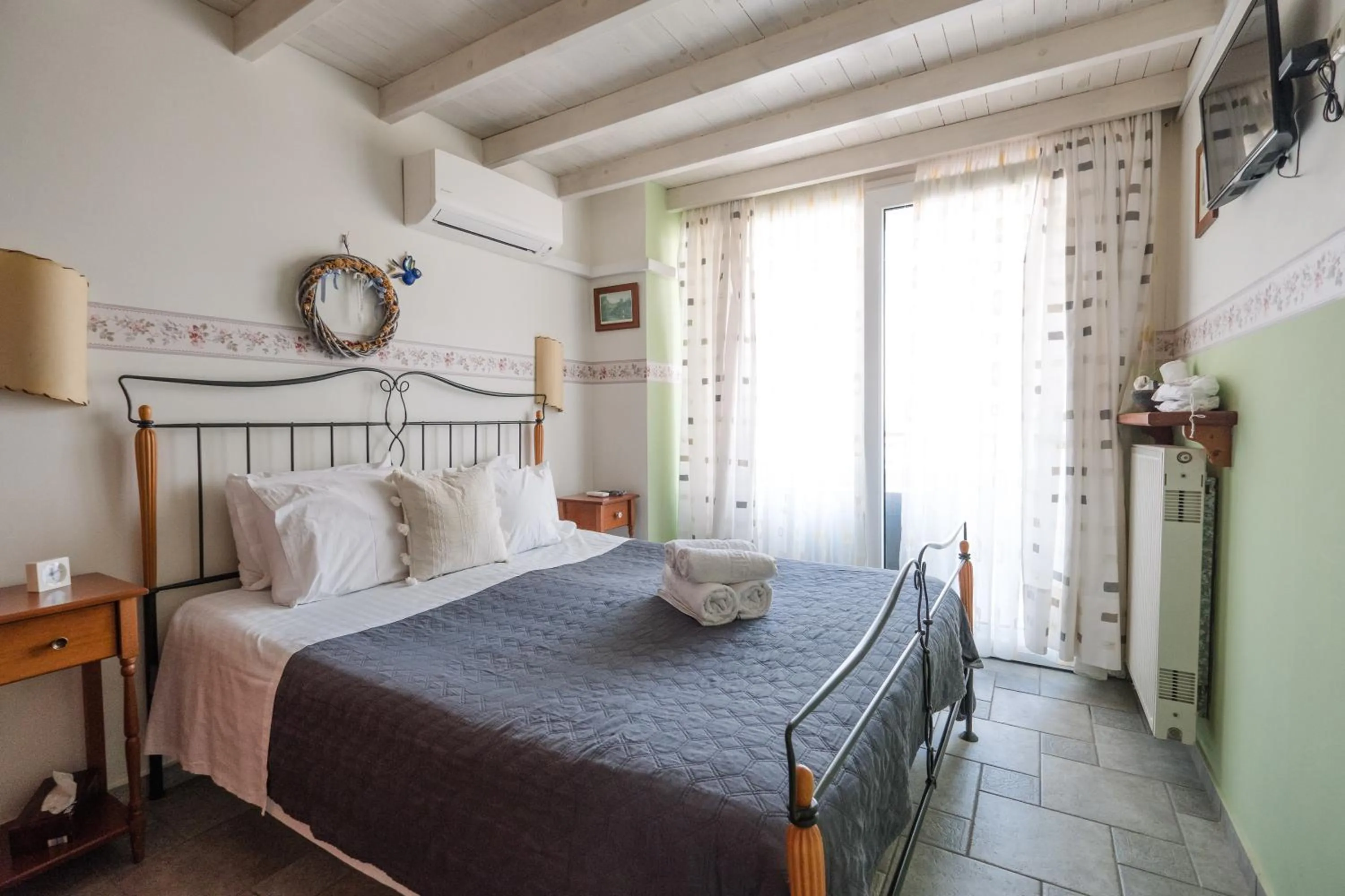 Bed in Blue Crystal Villa