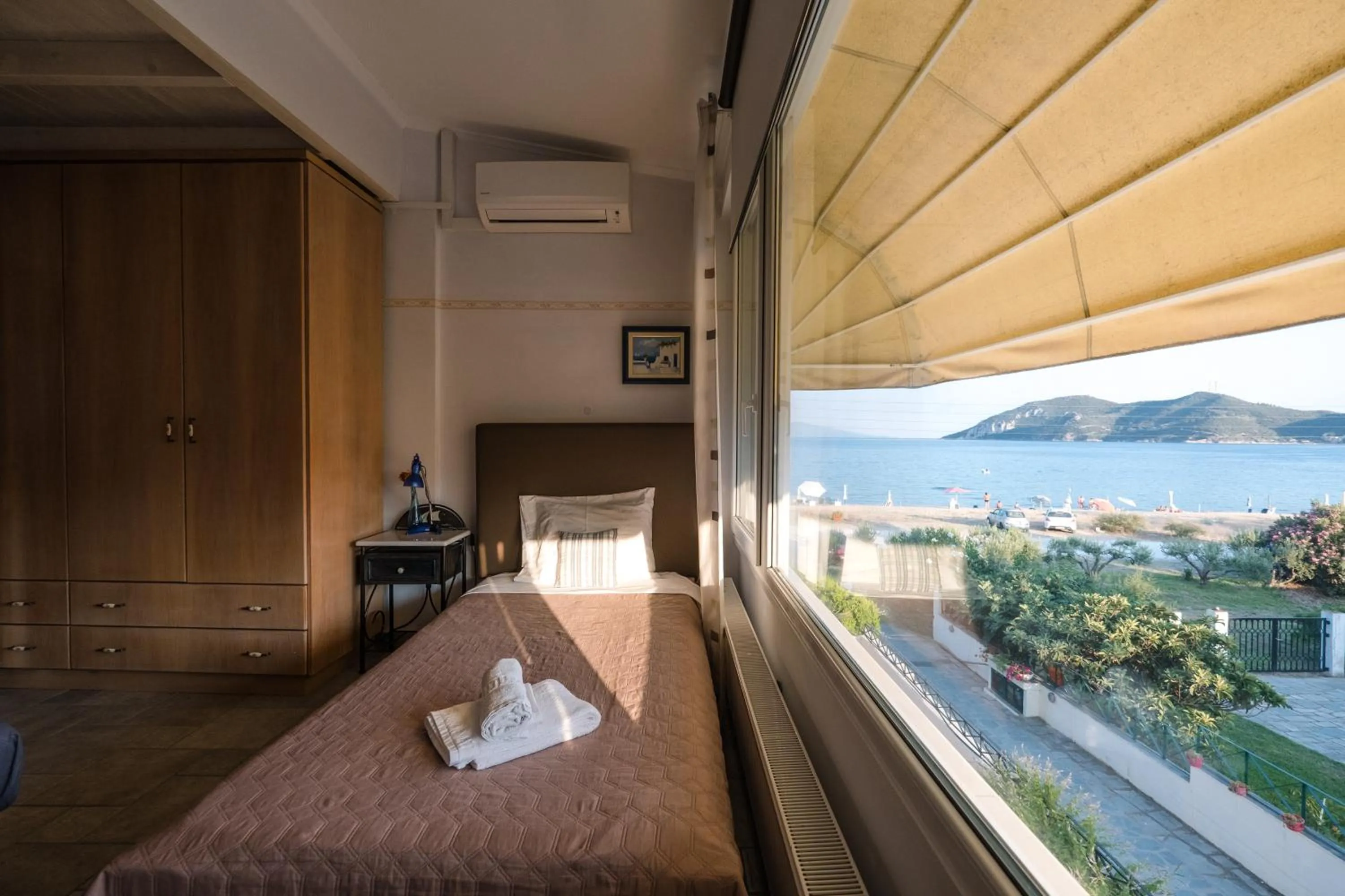 Bed in Blue Crystal Villa