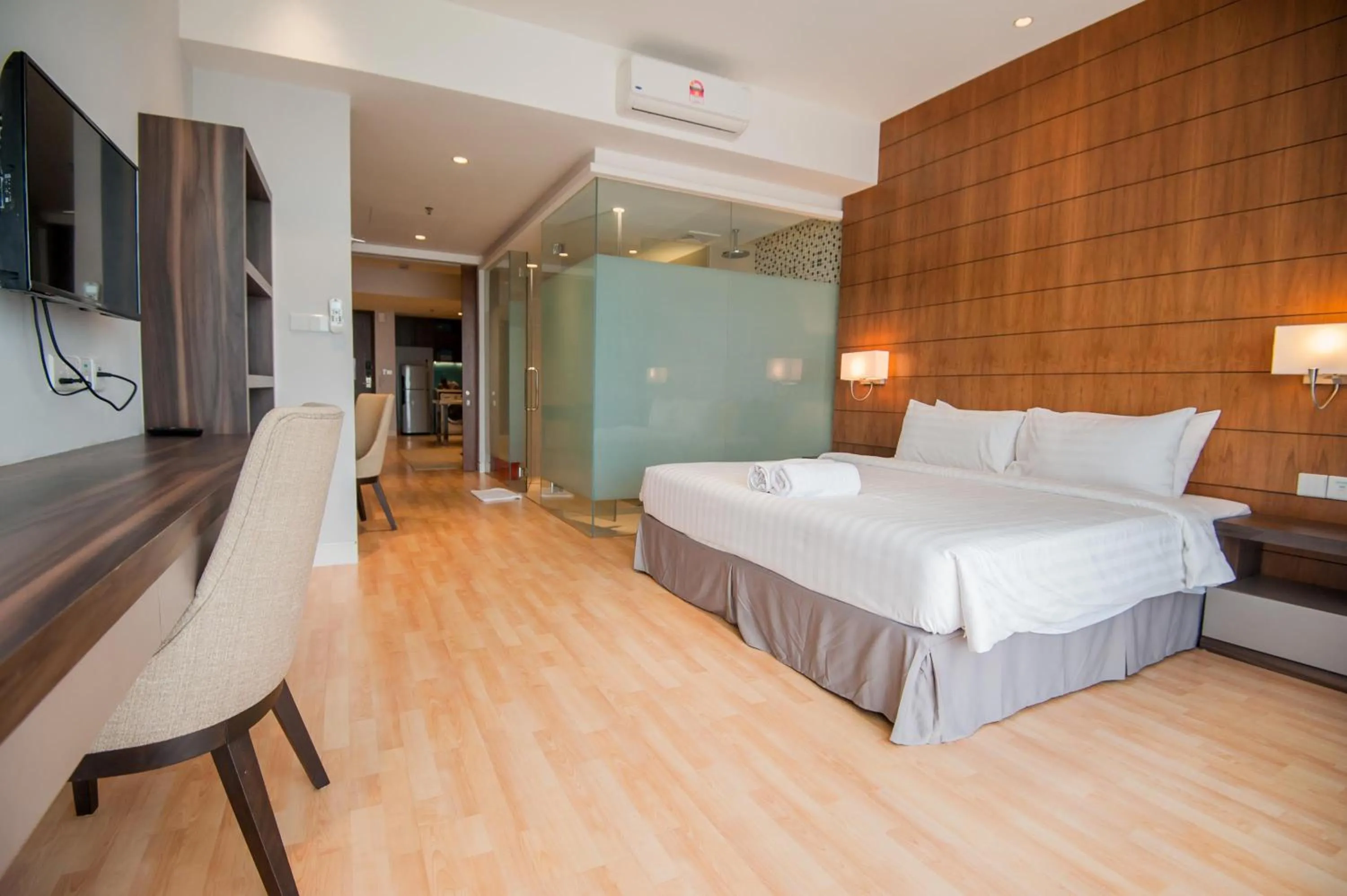 Bed in D'Majestic Place by Widebed