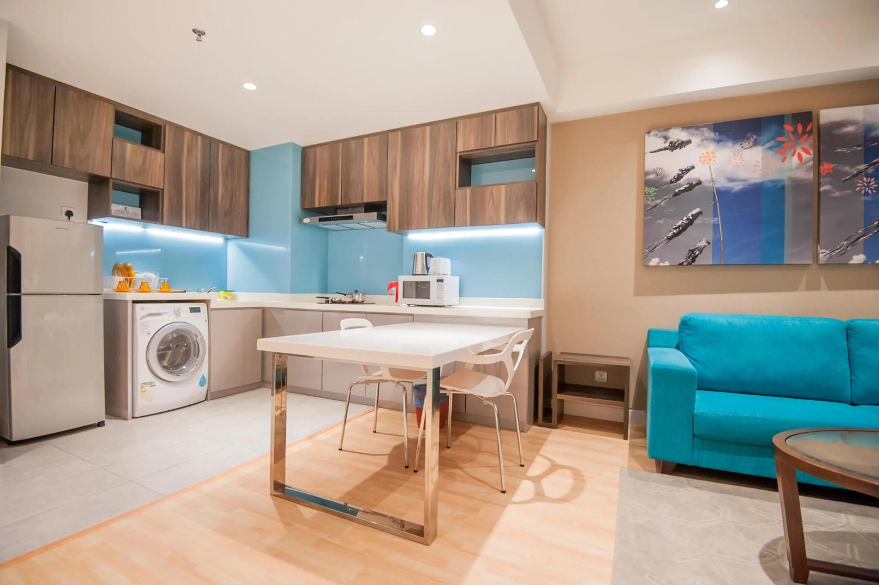 D'Majestic Place by Widebed