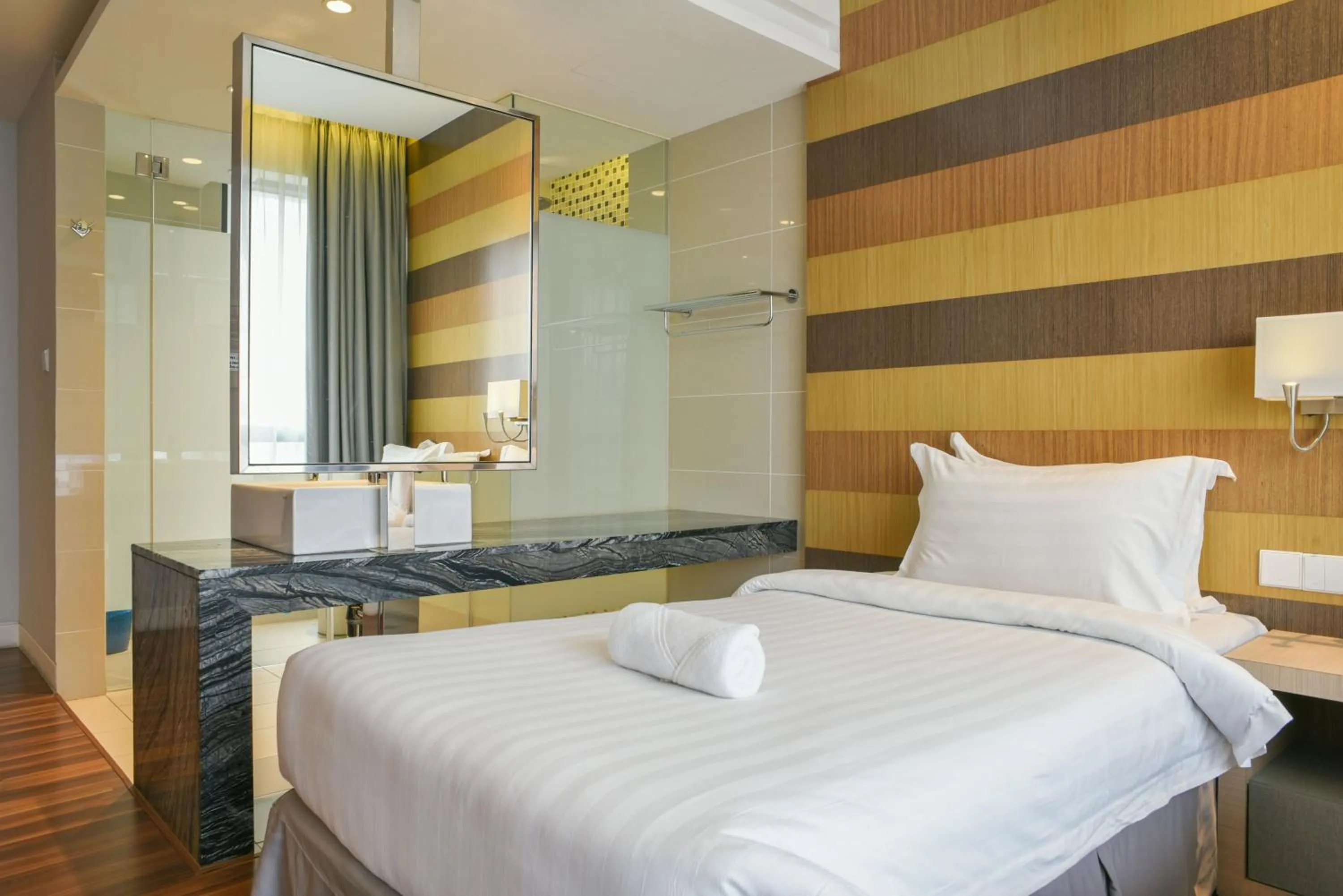 Bed in D'Majestic Place by Widebed