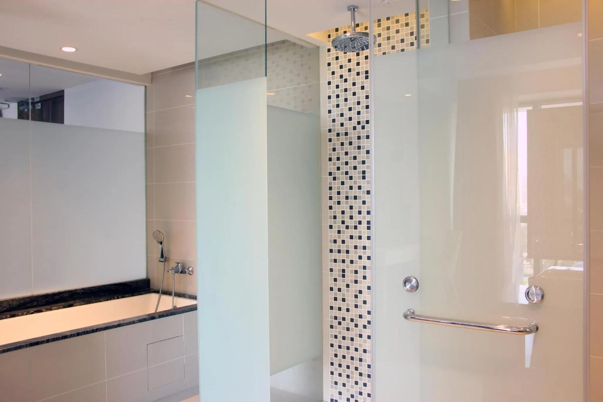 D'Majestic Place by Widebed