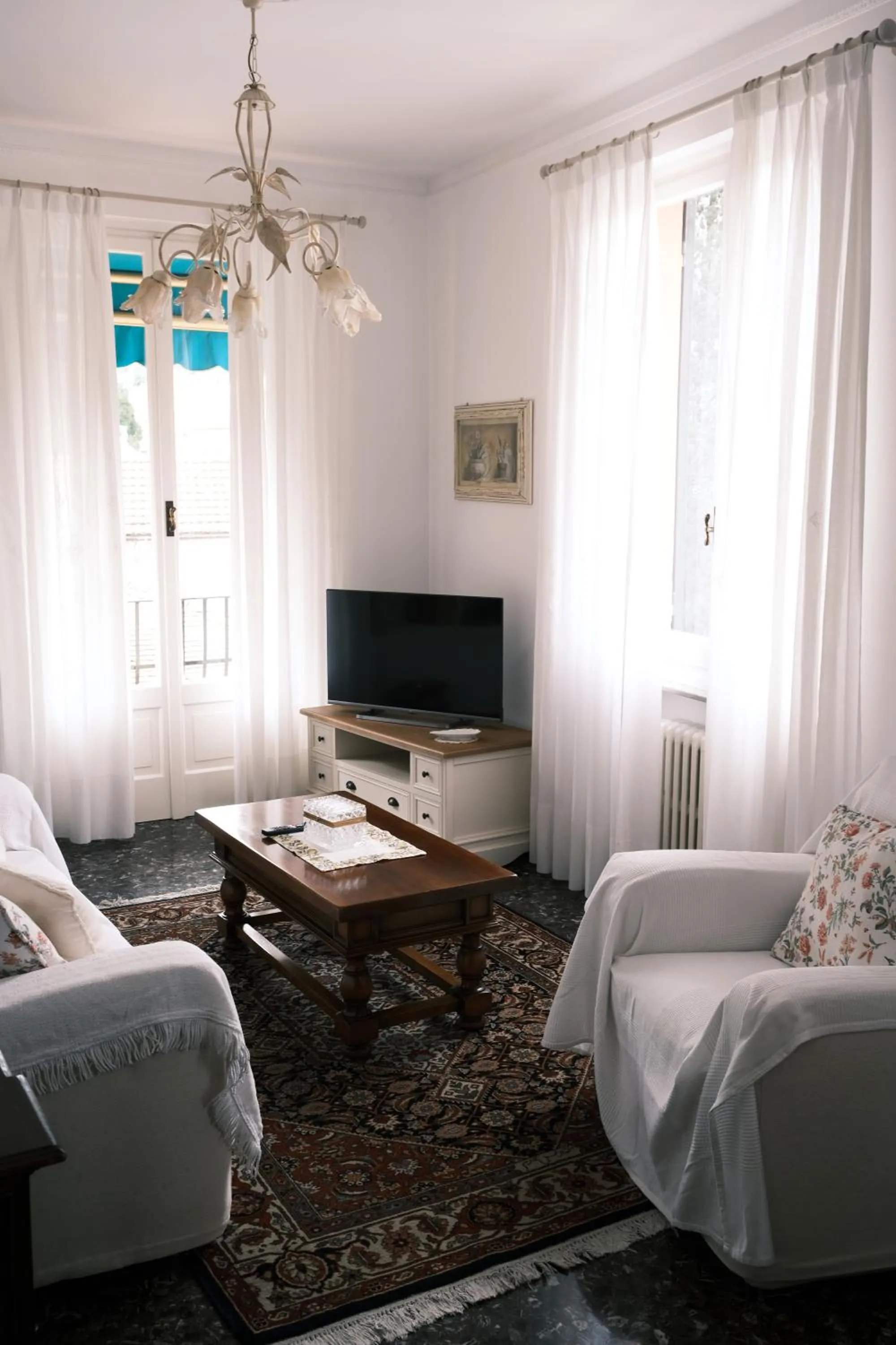 TV and multimedia in Turchino Apartment & Terrazza della Luisa by PortofinoVacanze