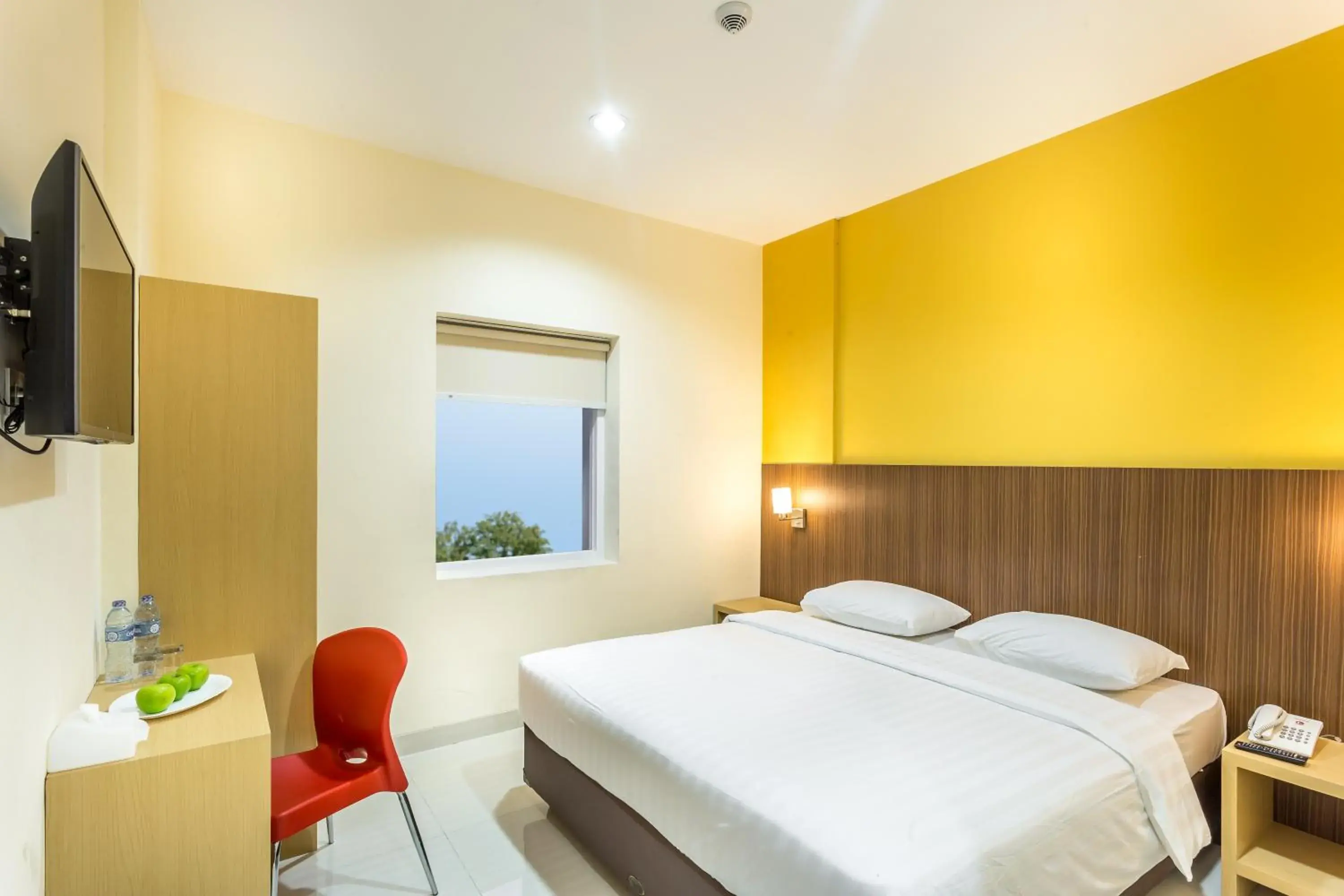 Superior Double or Twin Room in Astera Hotel Bintaro Superior Double or Twin Room in Astera Hotel Bintaro
