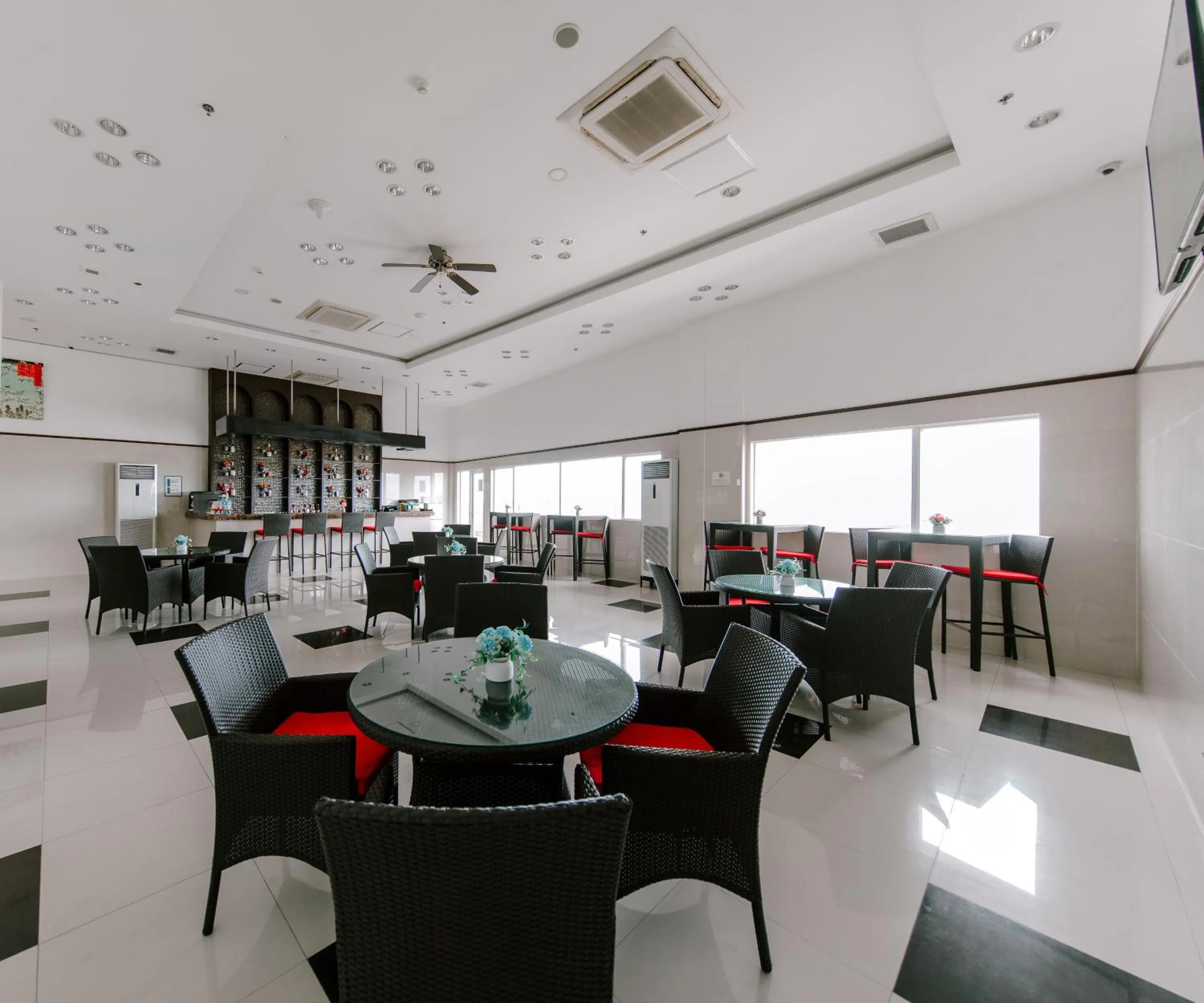 Restaurant/places to eat in Toyoko Inn Cebu