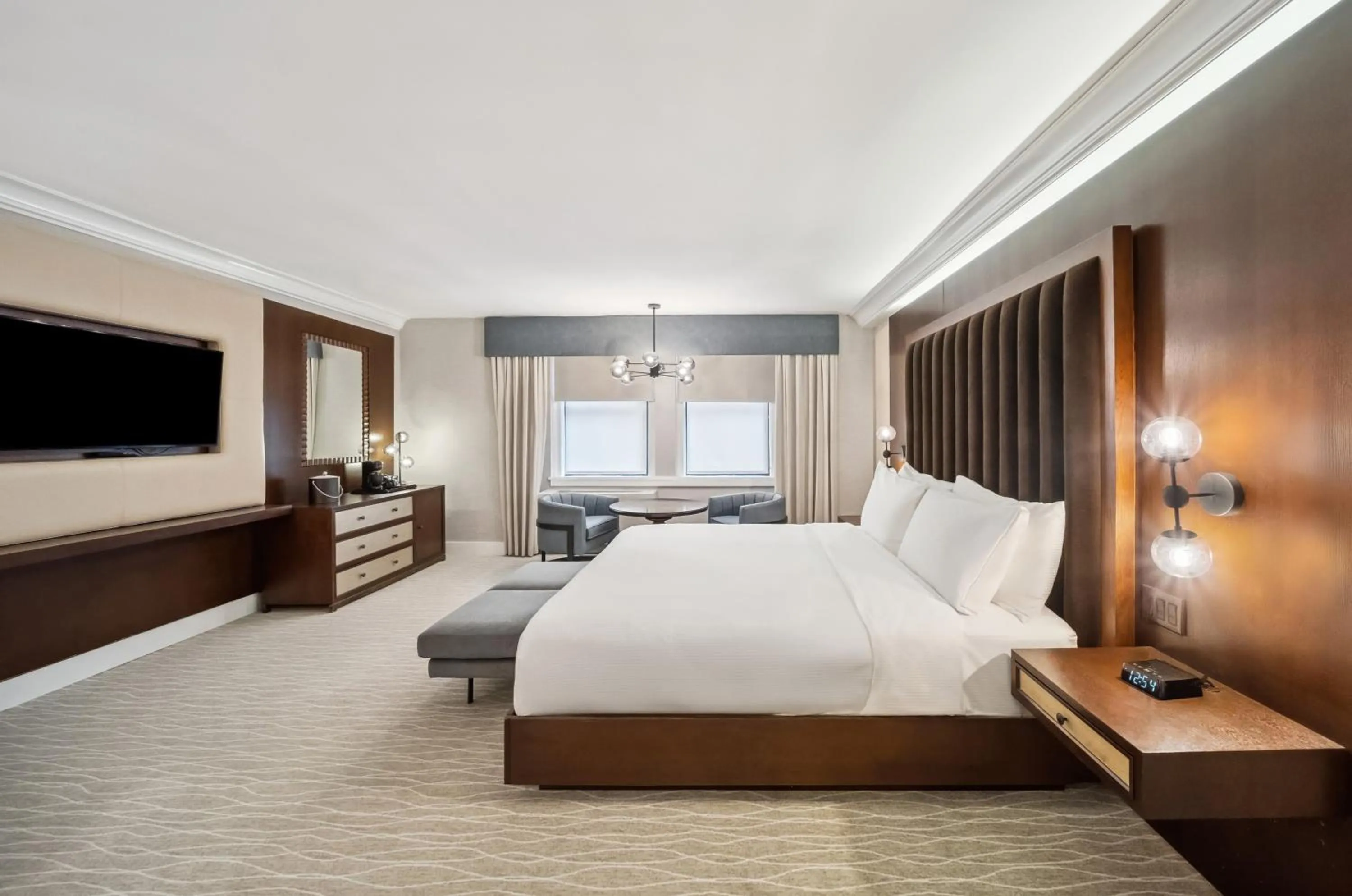 Bedroom, Bed in Lexington Plaza Hotel