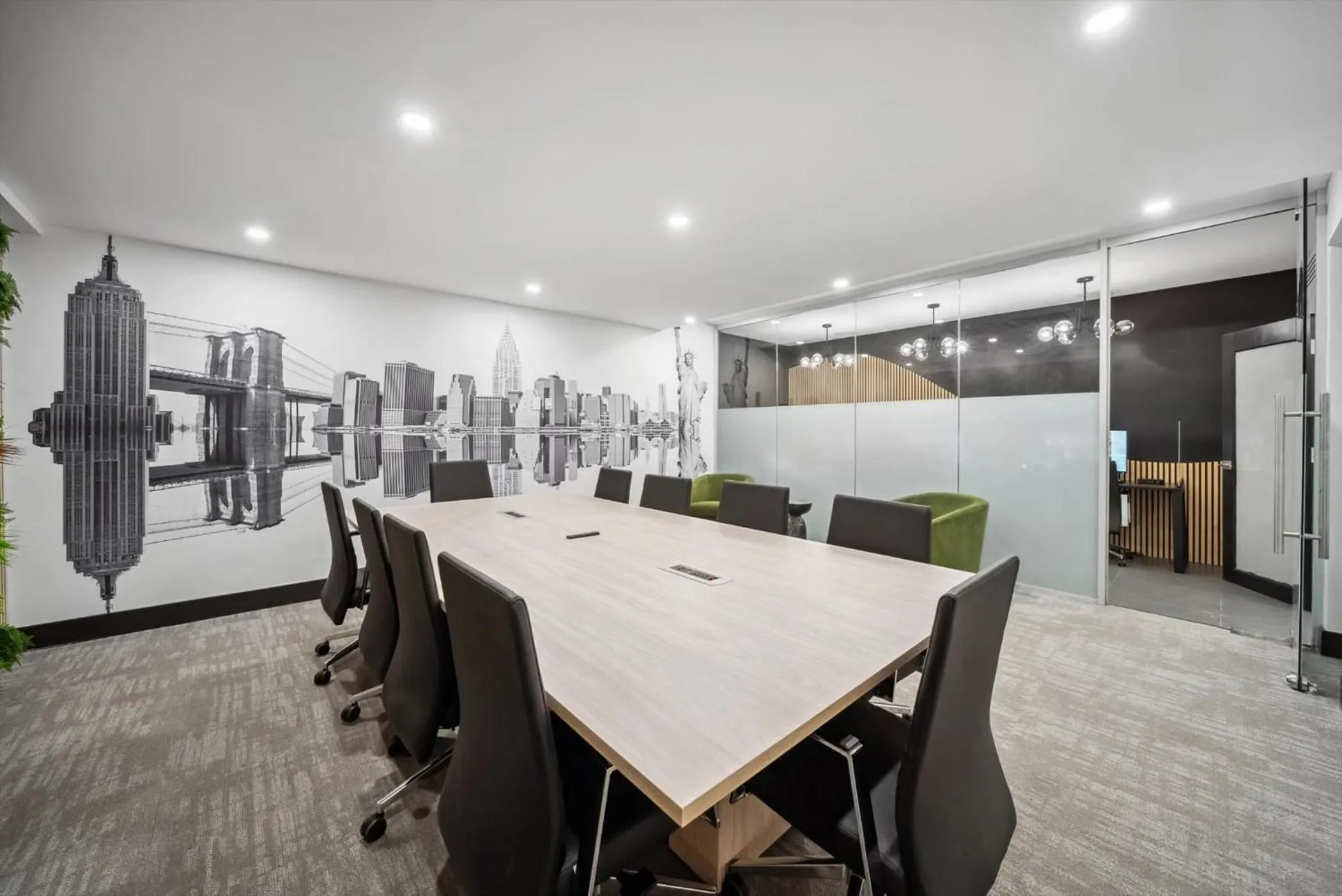 Business facilities in Lexington Plaza Hotel