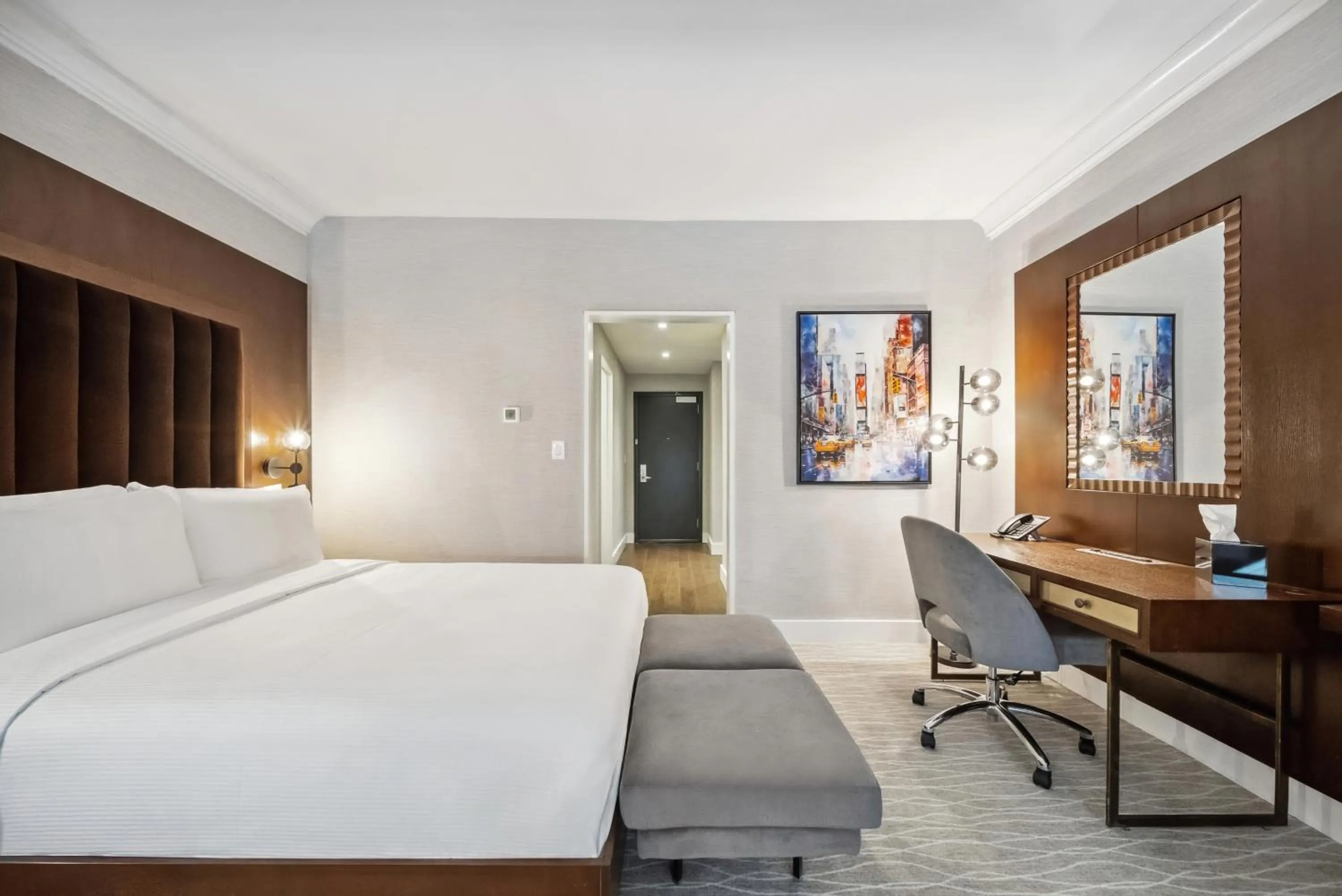 Bedroom, Bed in Lexington Plaza Hotel