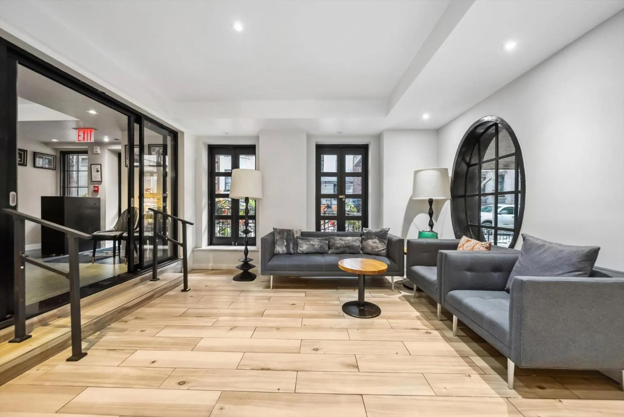 Lobby or reception in Lexington Plaza Hotel