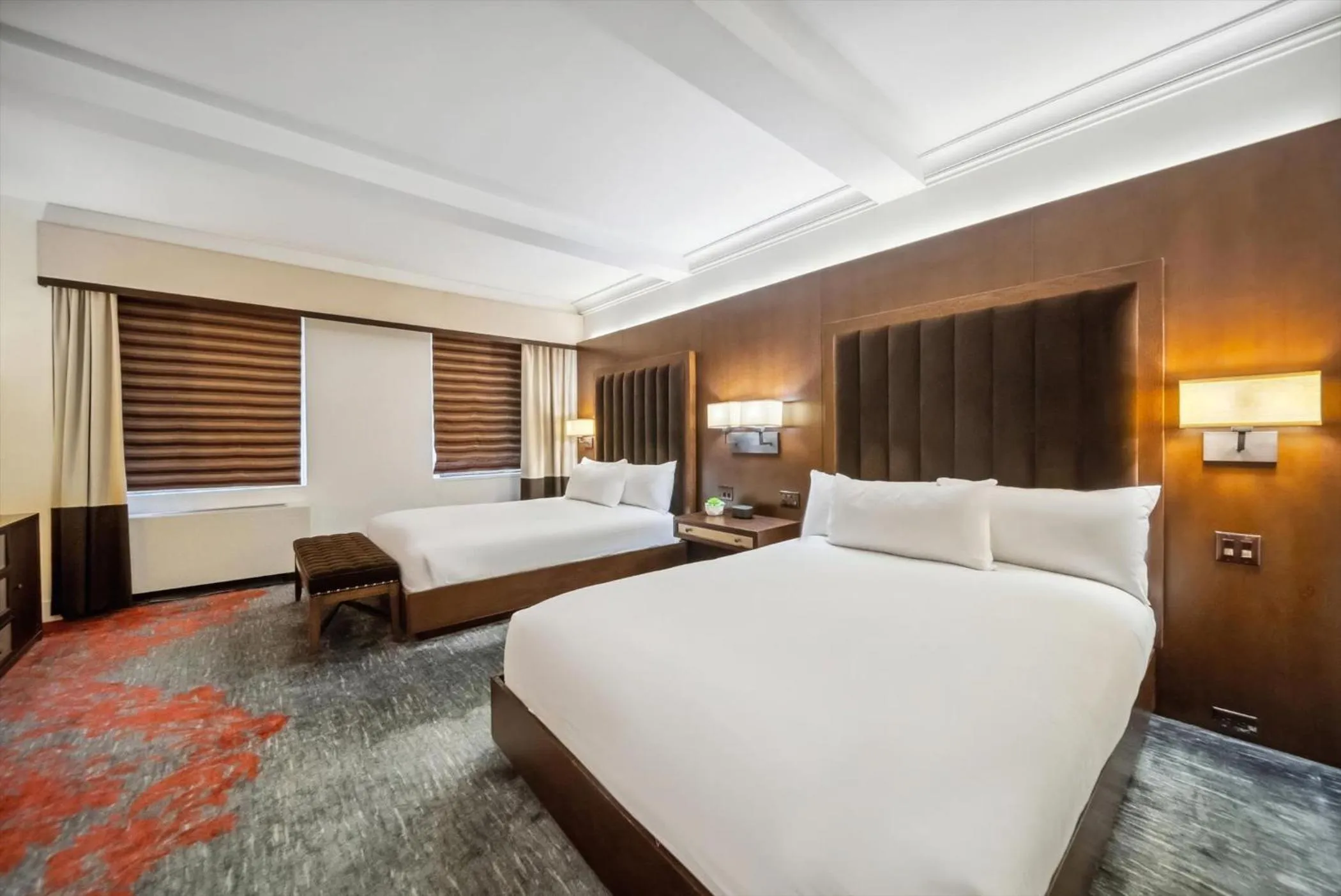 Bed in Lexington Plaza Hotel