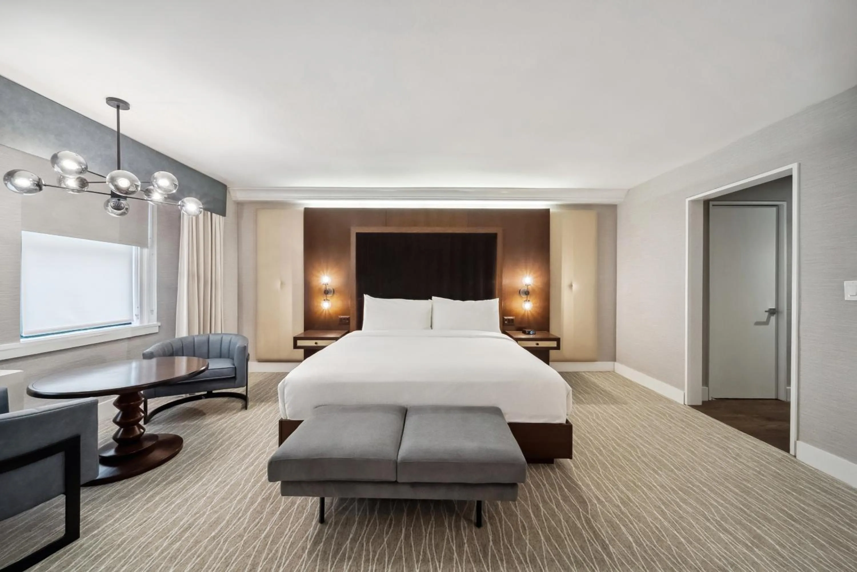 Bed in Lexington Plaza Hotel