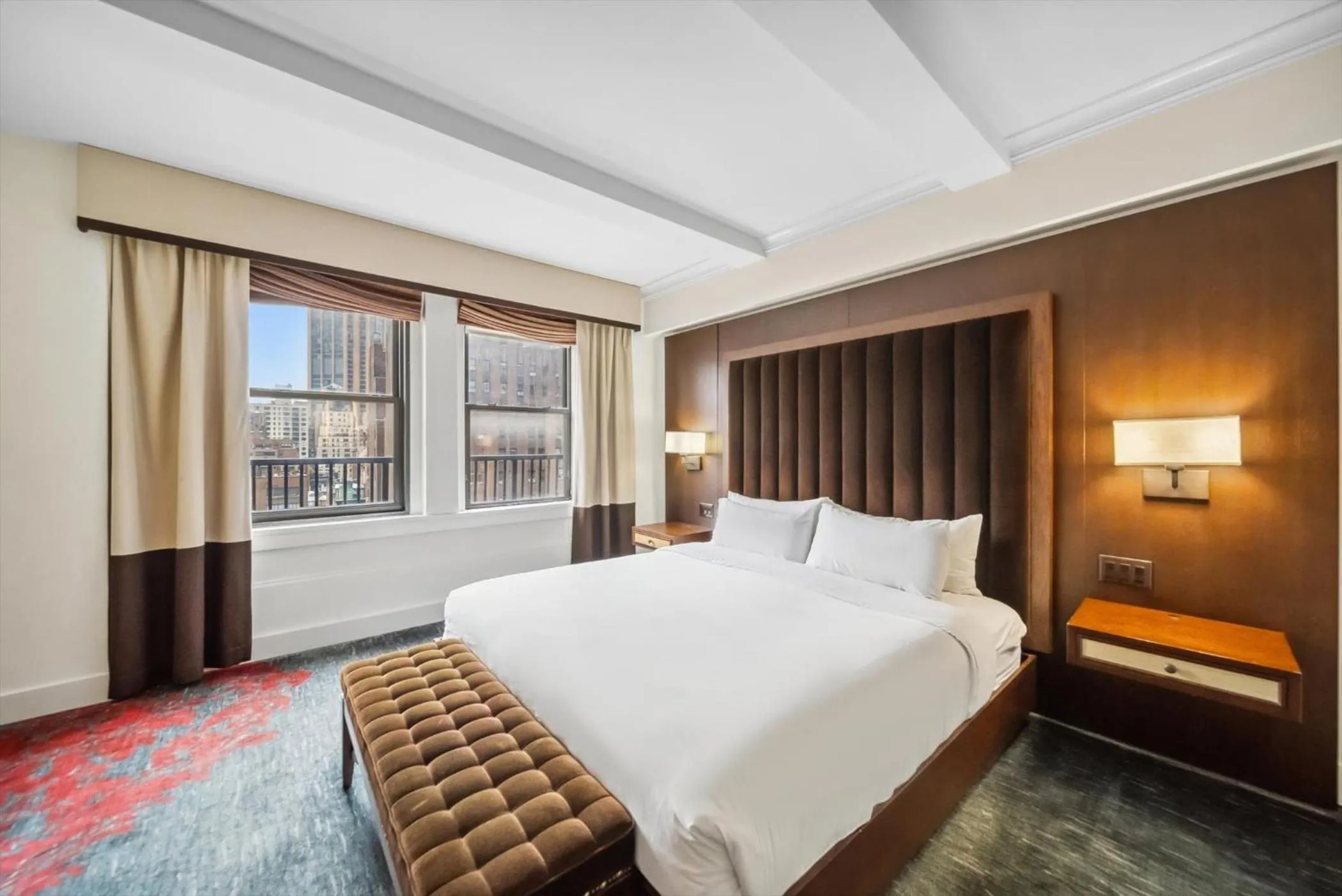 Bed in Lexington Plaza Hotel