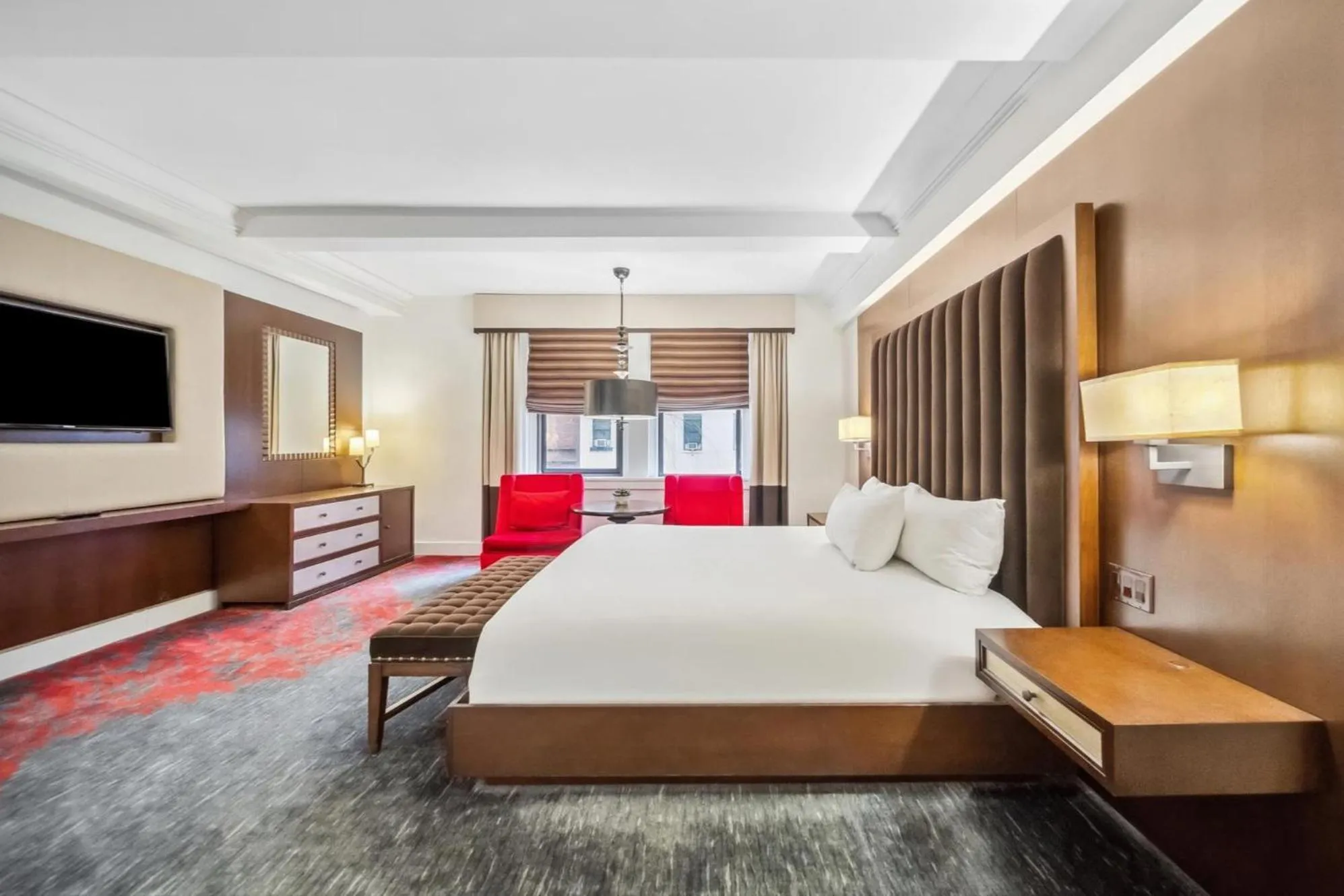 Bed in Lexington Plaza Hotel