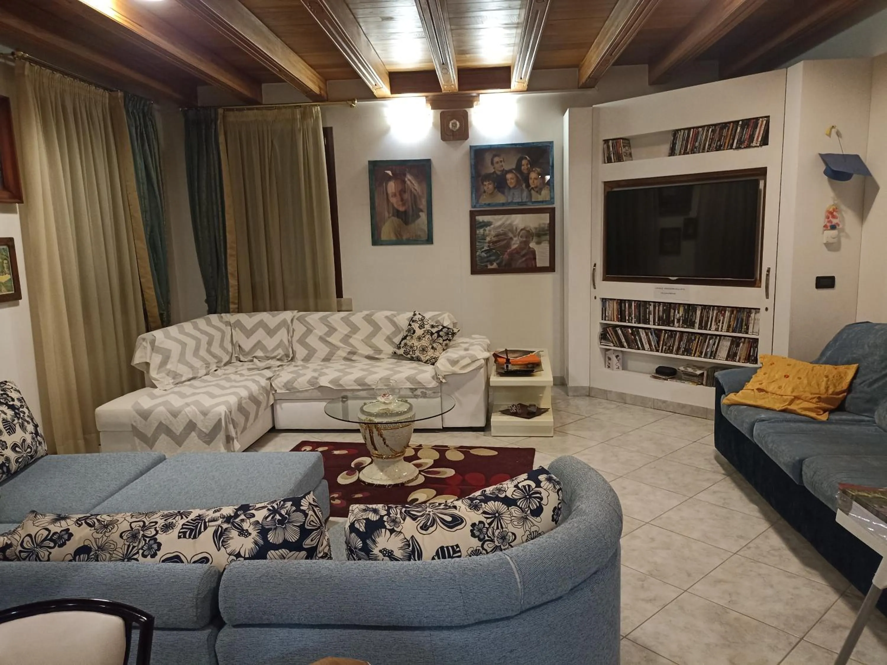 TV and multimedia in Villamoreno