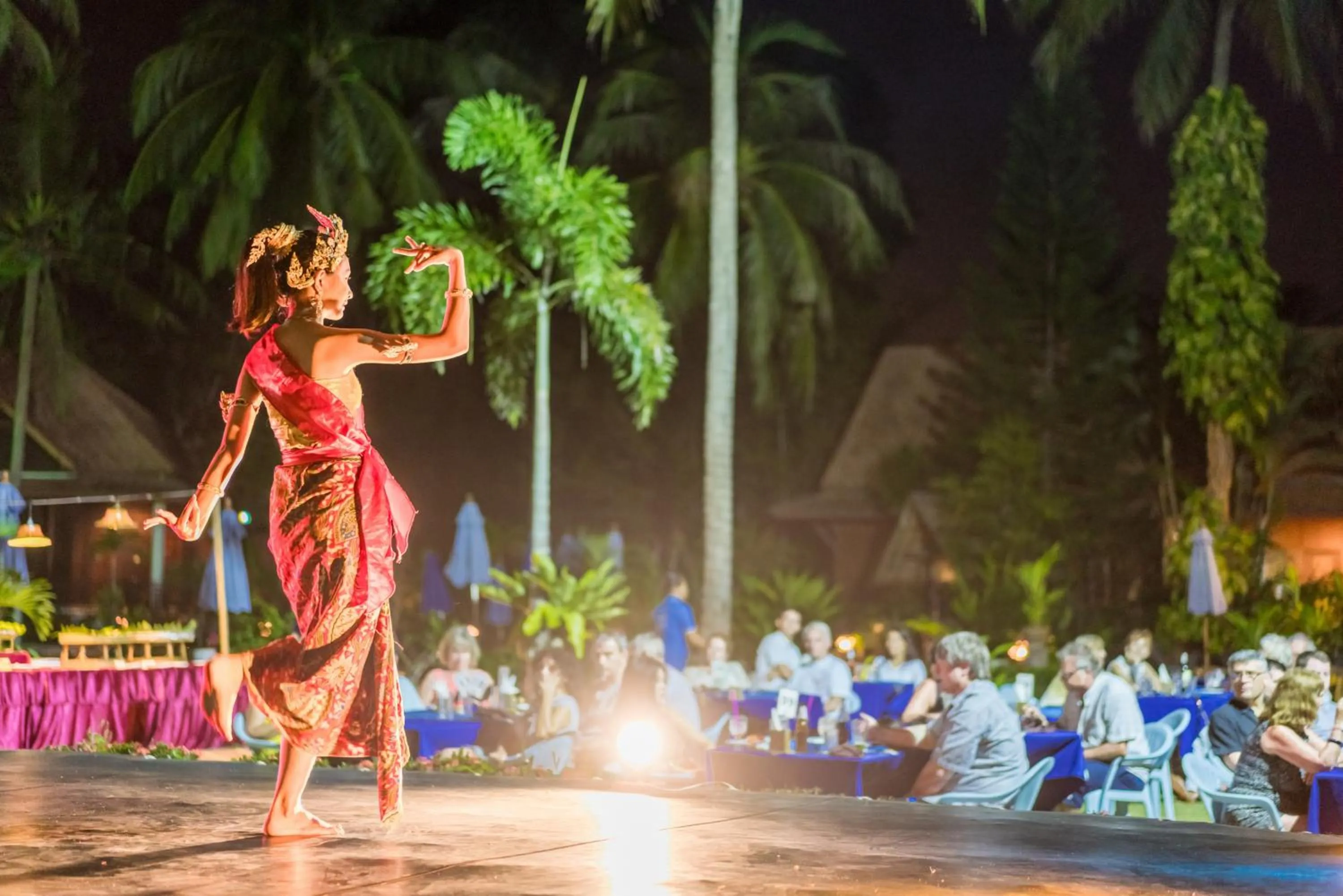 BBQ facilities in Coral Hotel Bangsaphan
