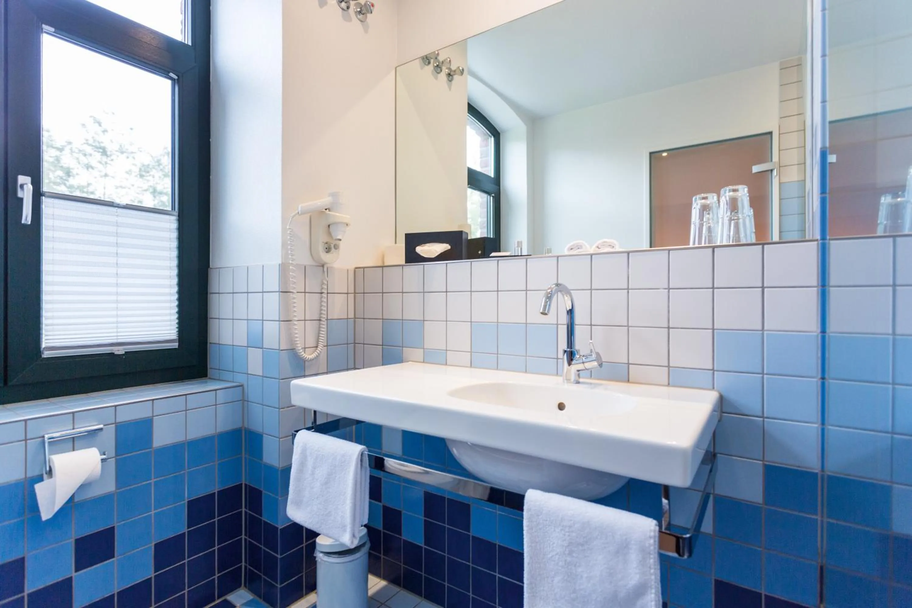 Bathroom in Gasthaus Luthemuhle