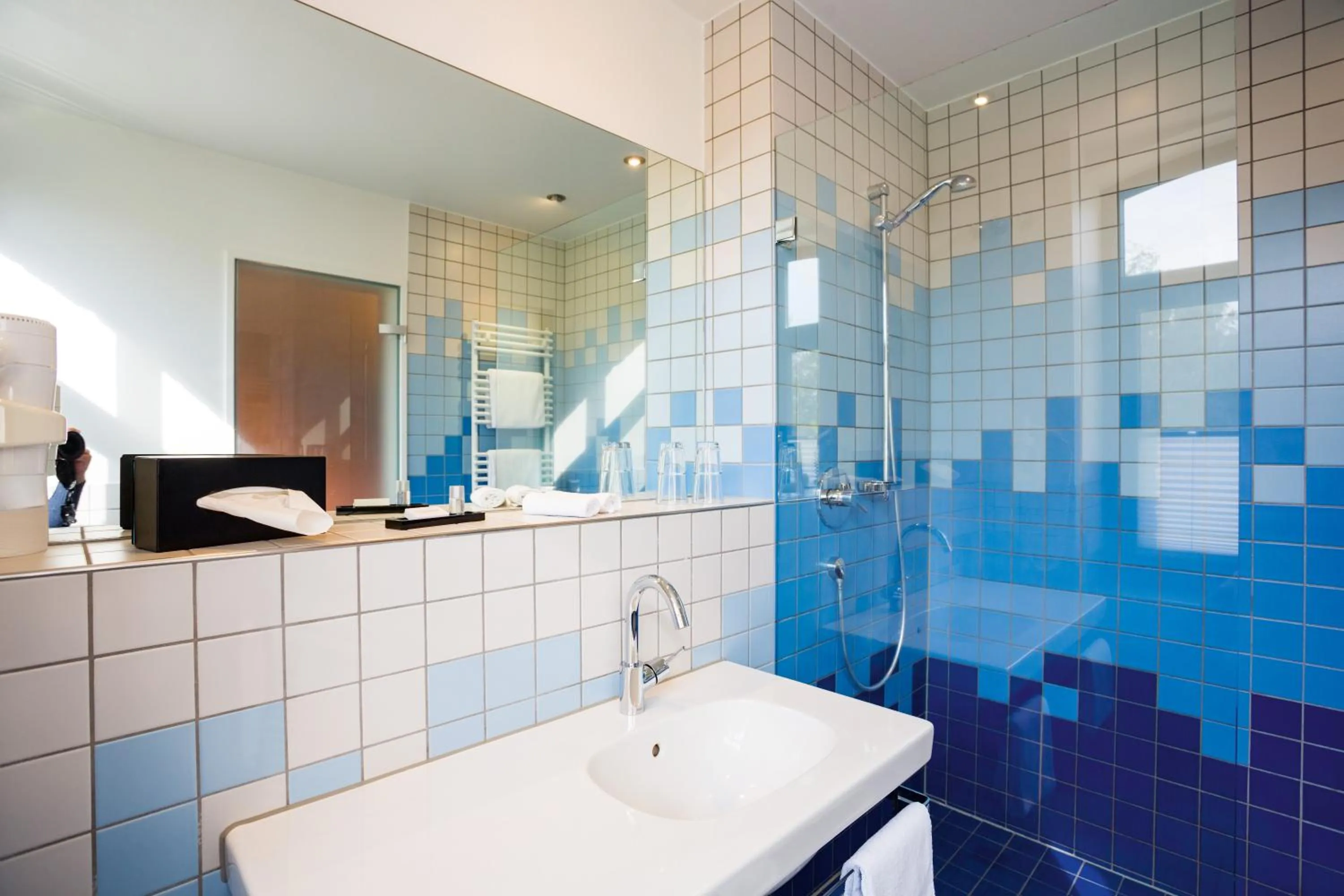 Bathroom in Gasthaus Luthemuhle