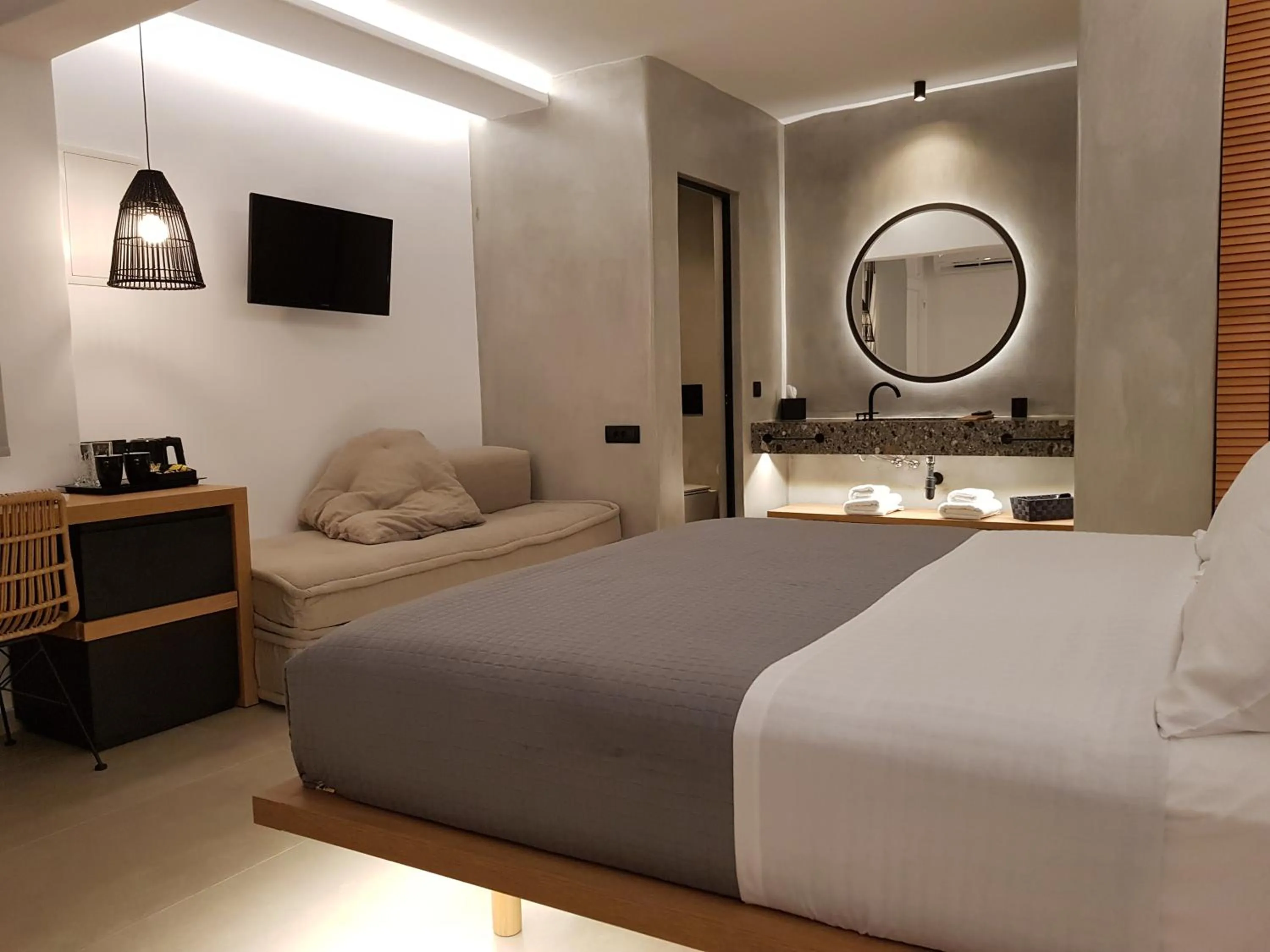 Photo of the whole room, Bed in Avra Mykonos