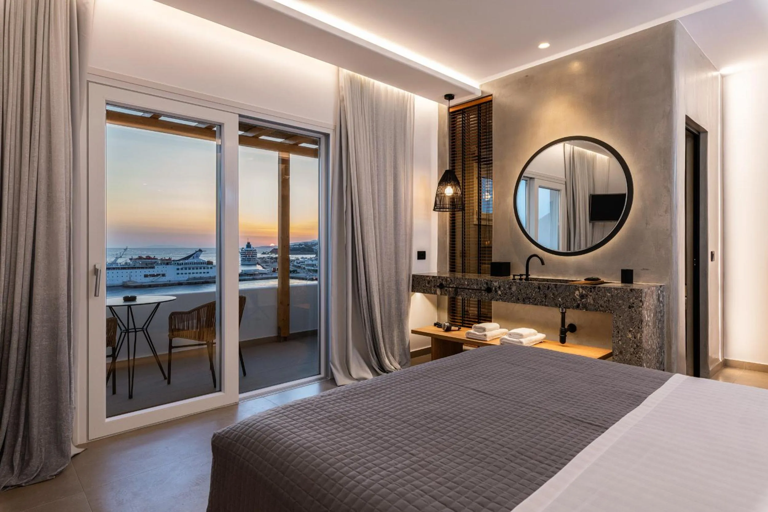 Balcony/Terrace, Bed in Avra Mykonos