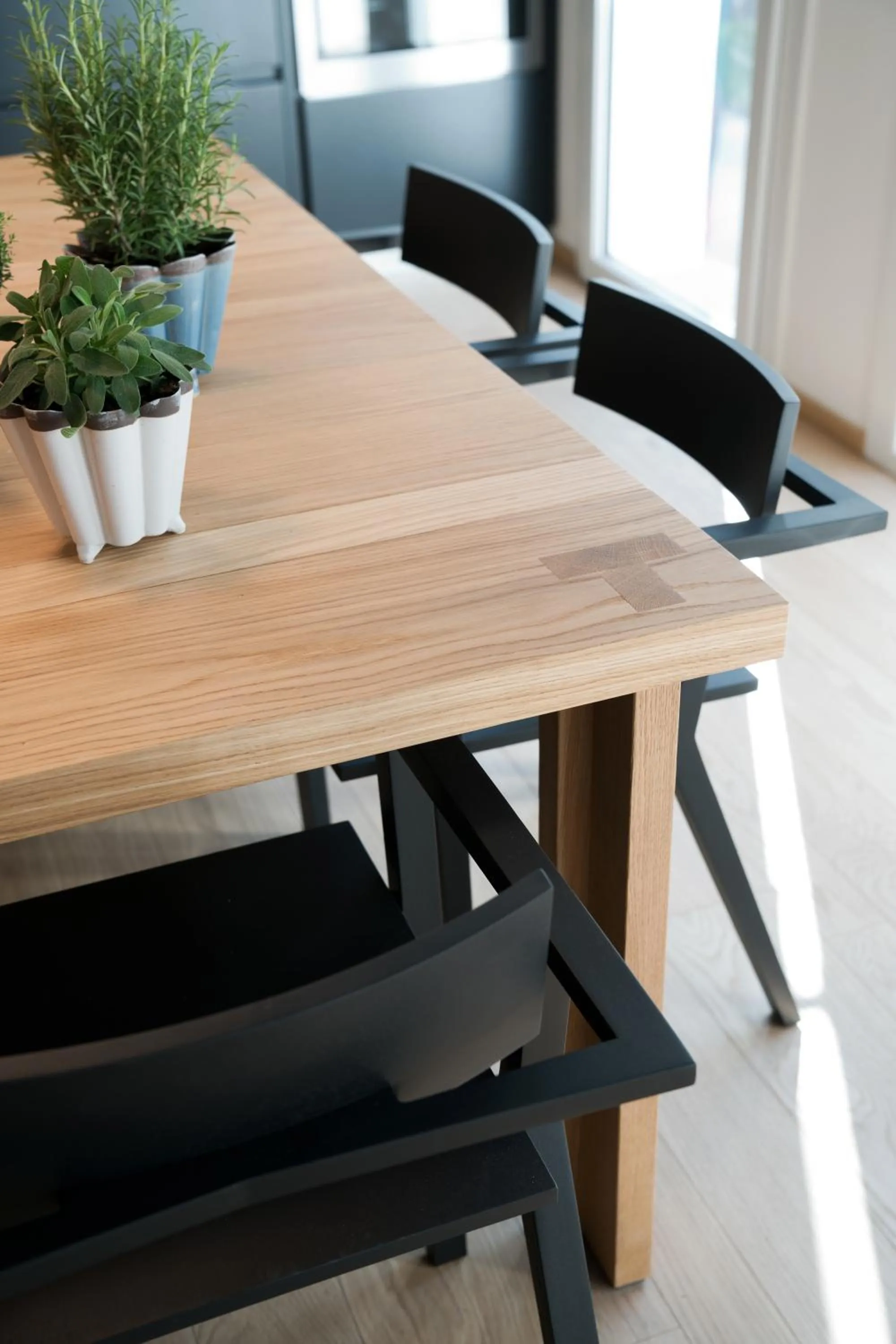 Communal lounge/ TV room in Conti Guest House