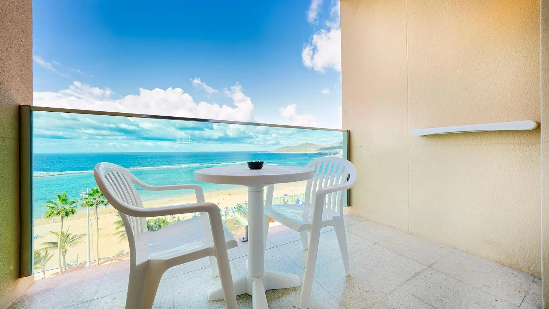 Balcony/Terrace in Bull Reina Isabel & SPA