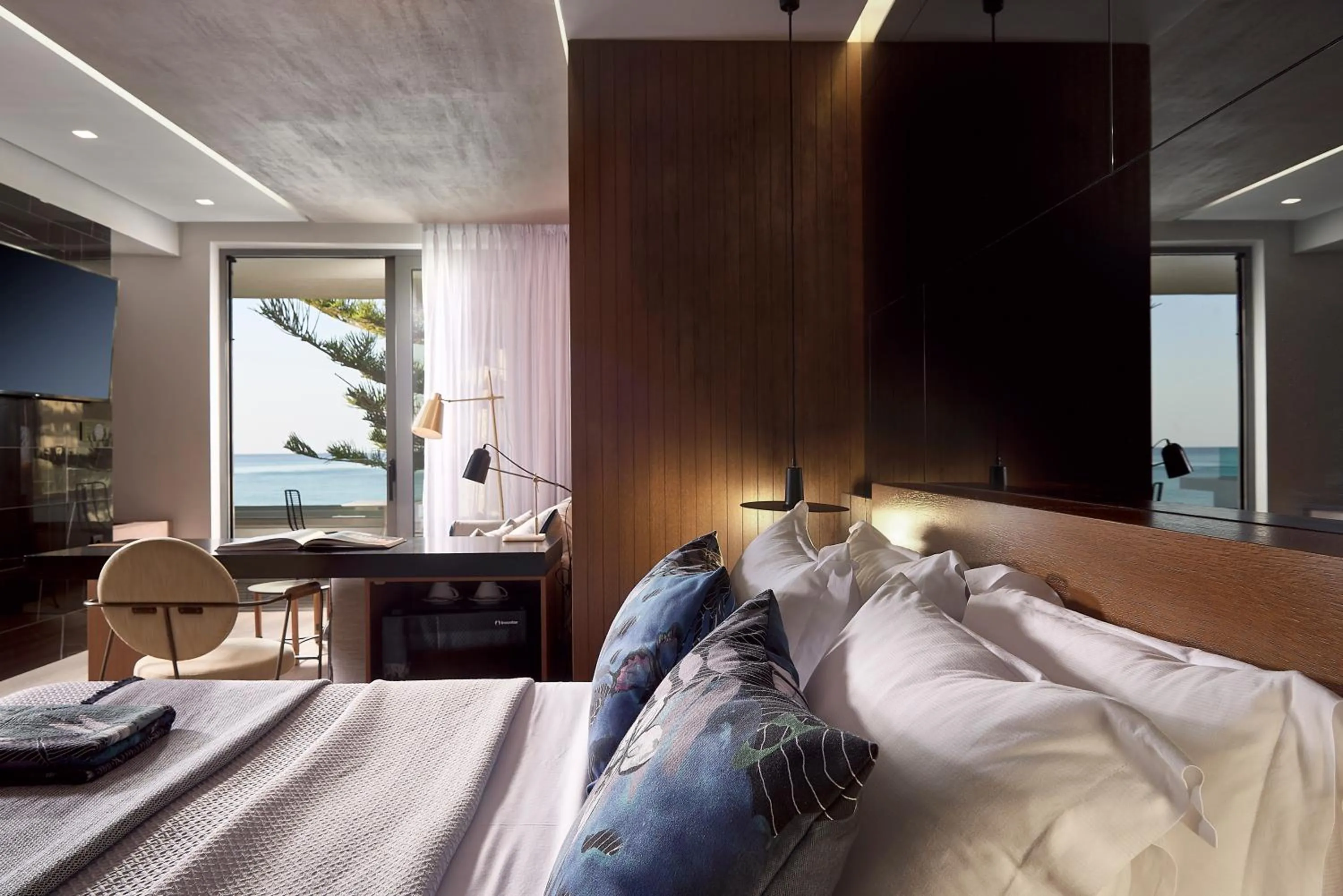 Photo of the whole room in Dyo Suites