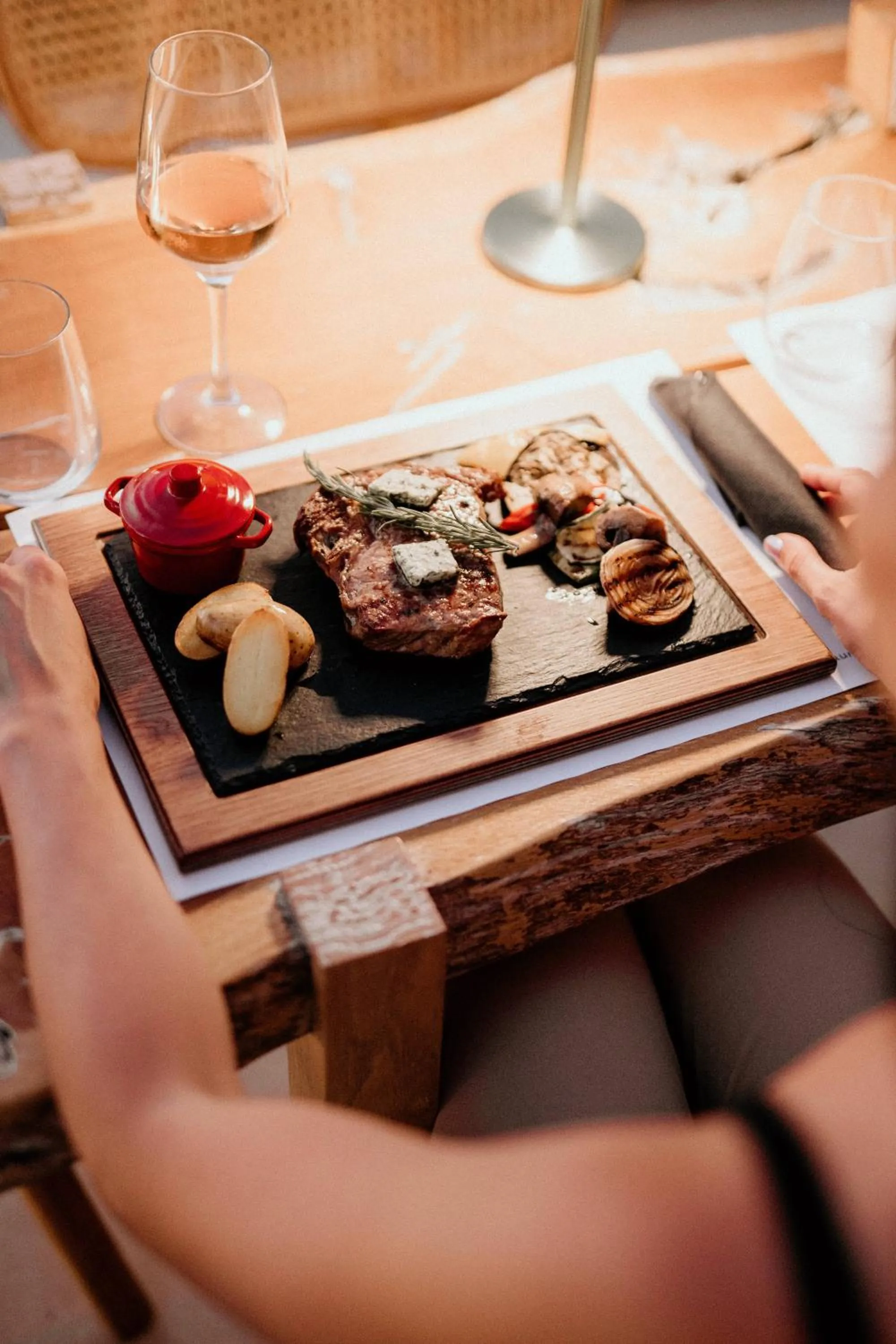 Food and drinks in Dyo Suites