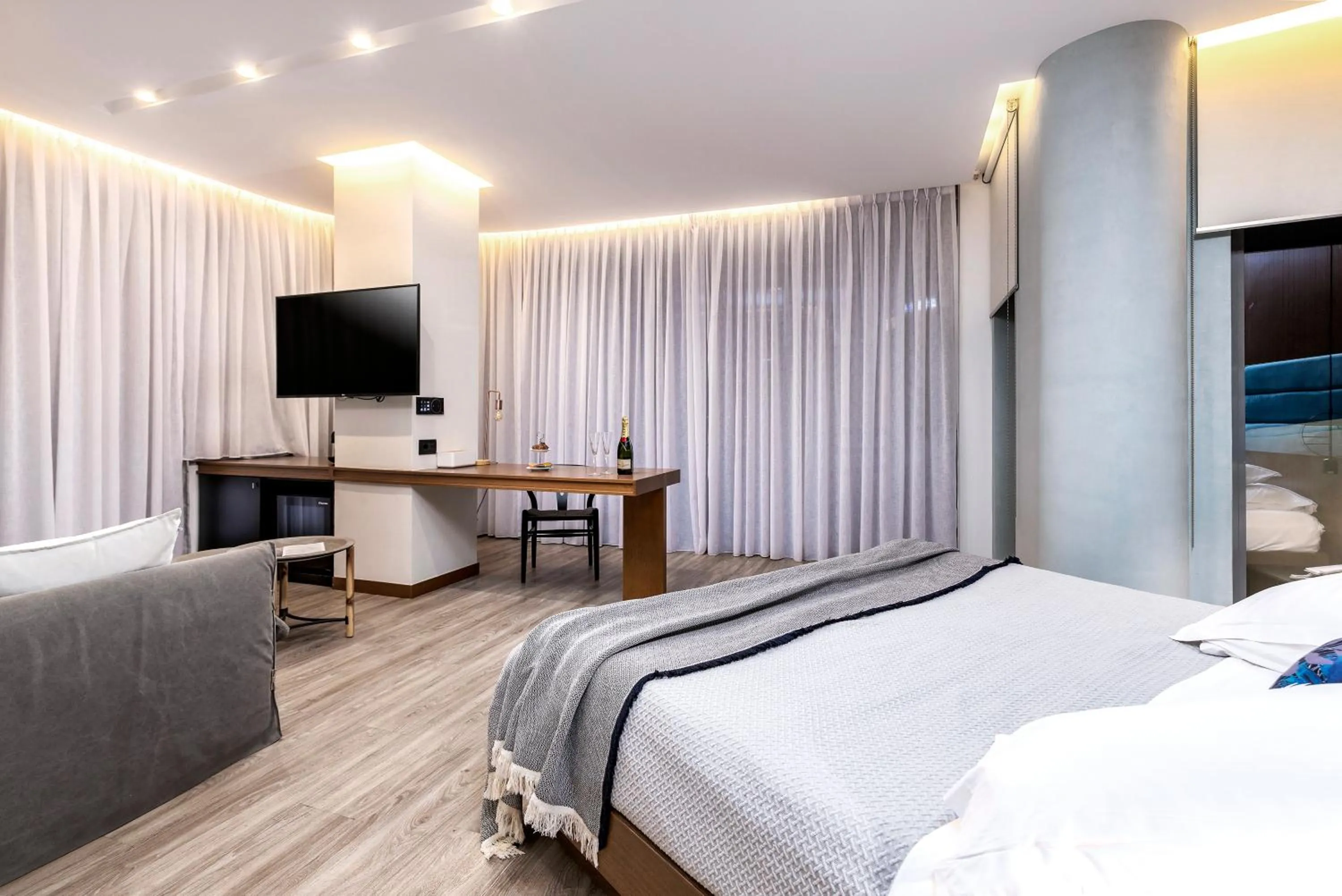 TV and multimedia in Dyo Suites