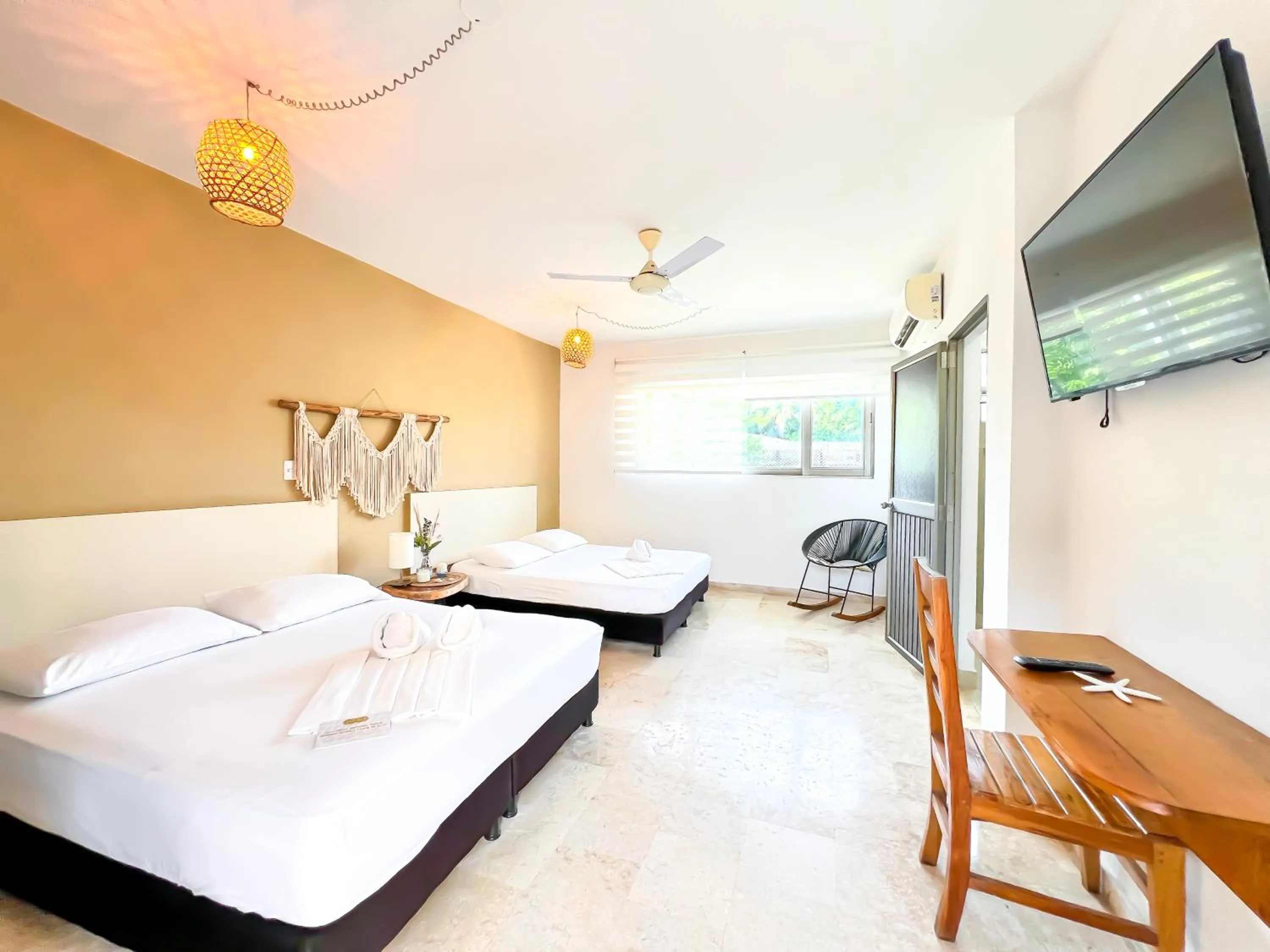 Photo of the whole room, Bed in Awa De Mar Hotel Tolu