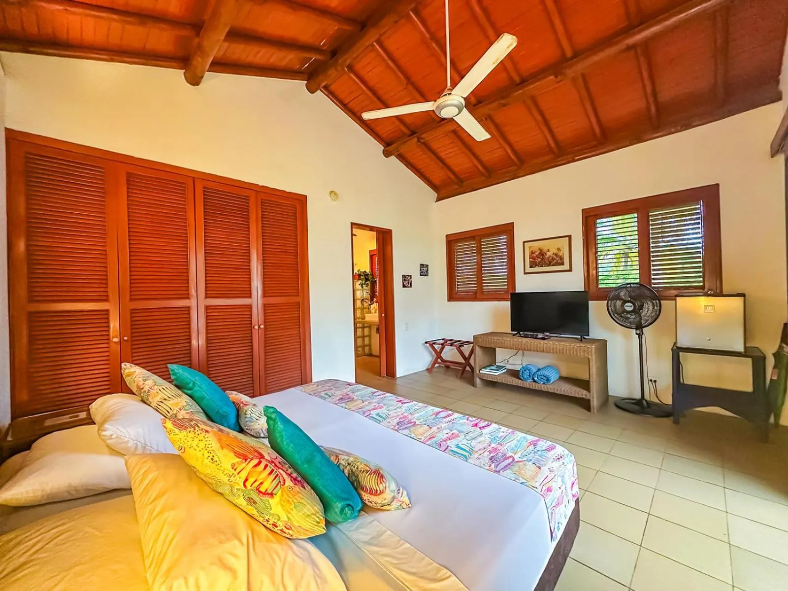 Photo of the whole room, Bed in Hotel Chiniu