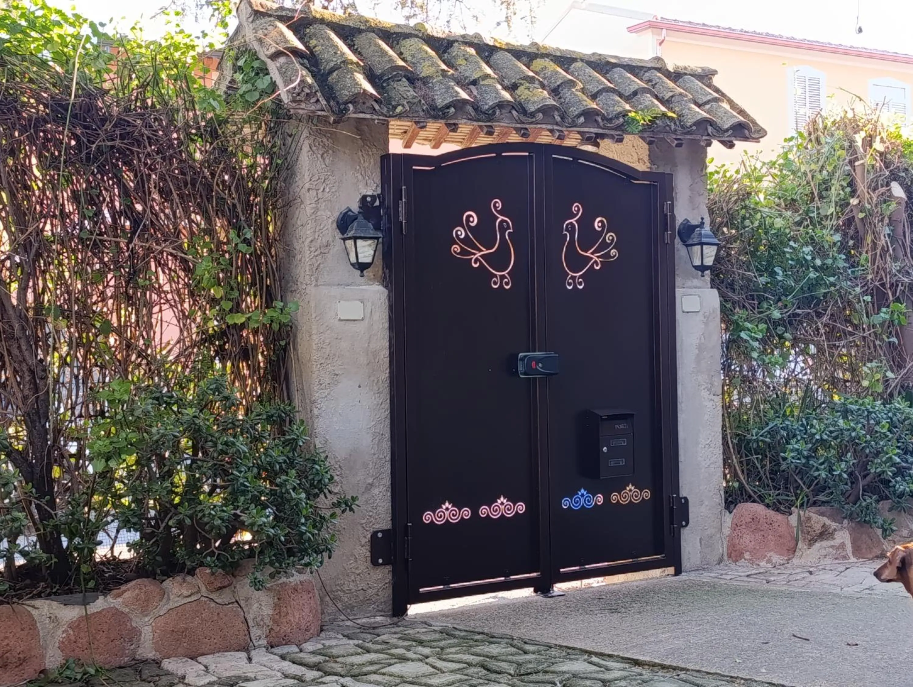 Inner courtyard view in Zia Chiarina