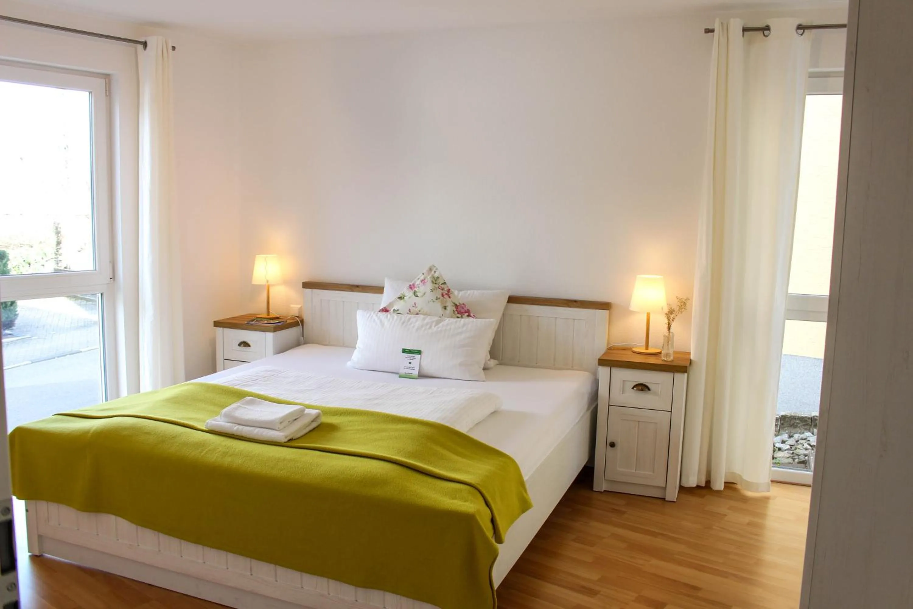 Bedroom, Bed in Hotel & Restaurant Zum Reussenstein