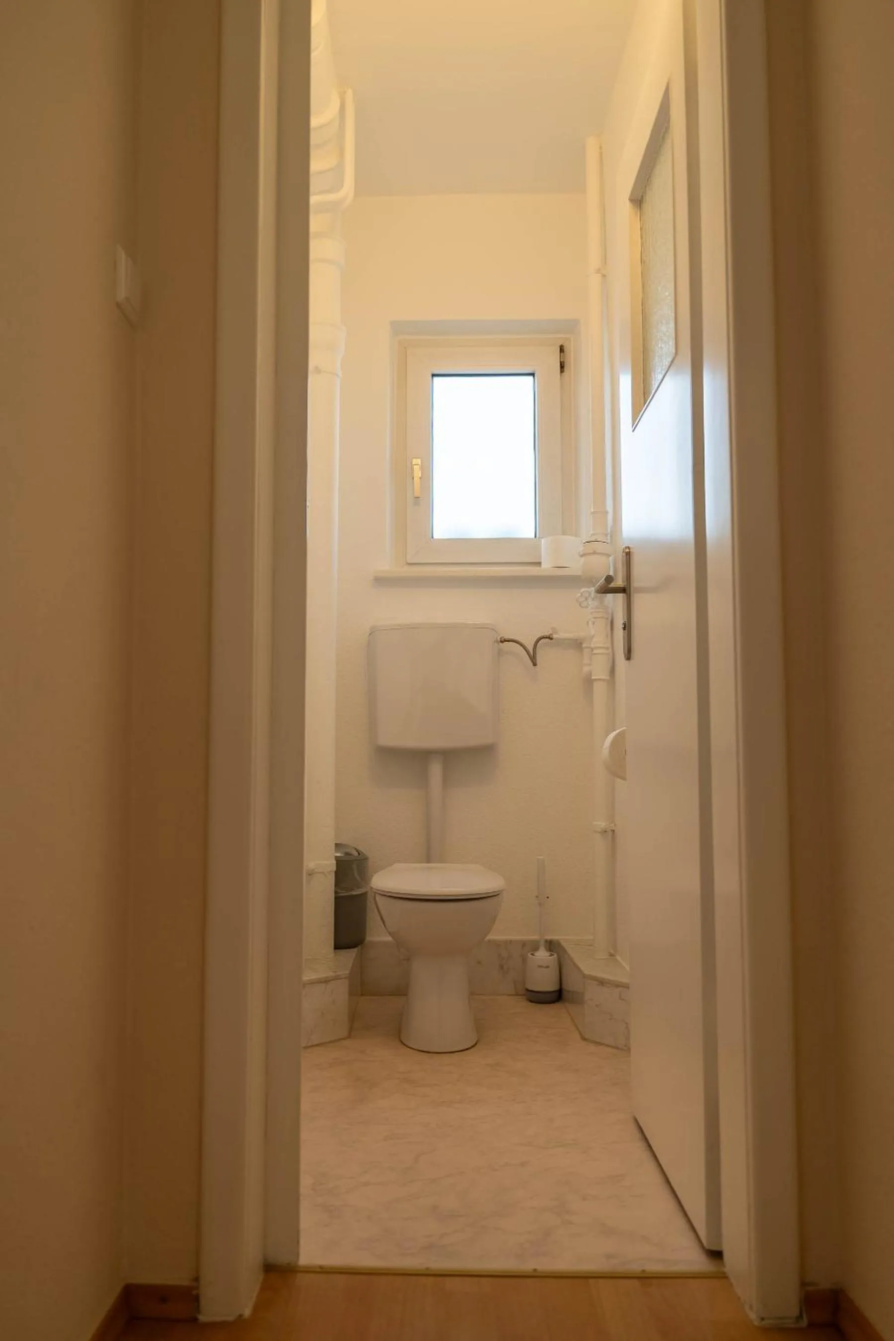 Toilet in Hotel & Restaurant Zum Reussenstein