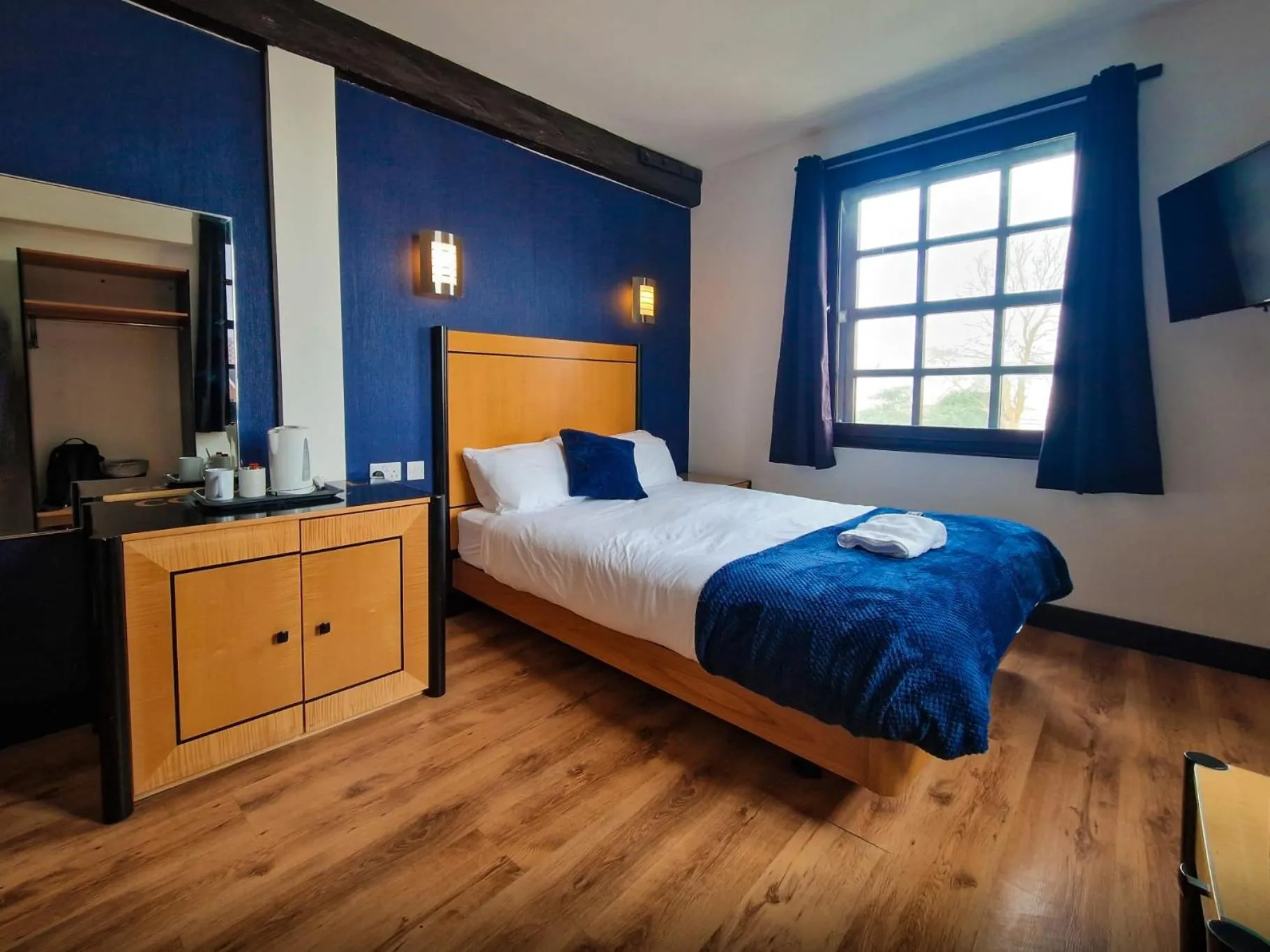 Bed in Cornmill Hotel