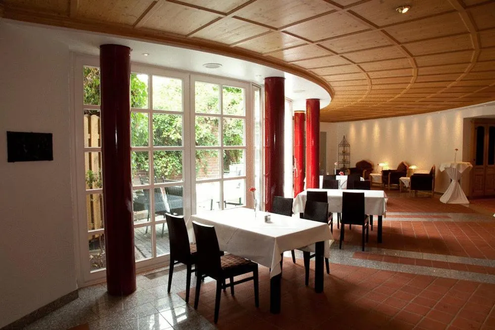 Restaurant/places to eat in Akzent Hotel Deutsche Eiche
