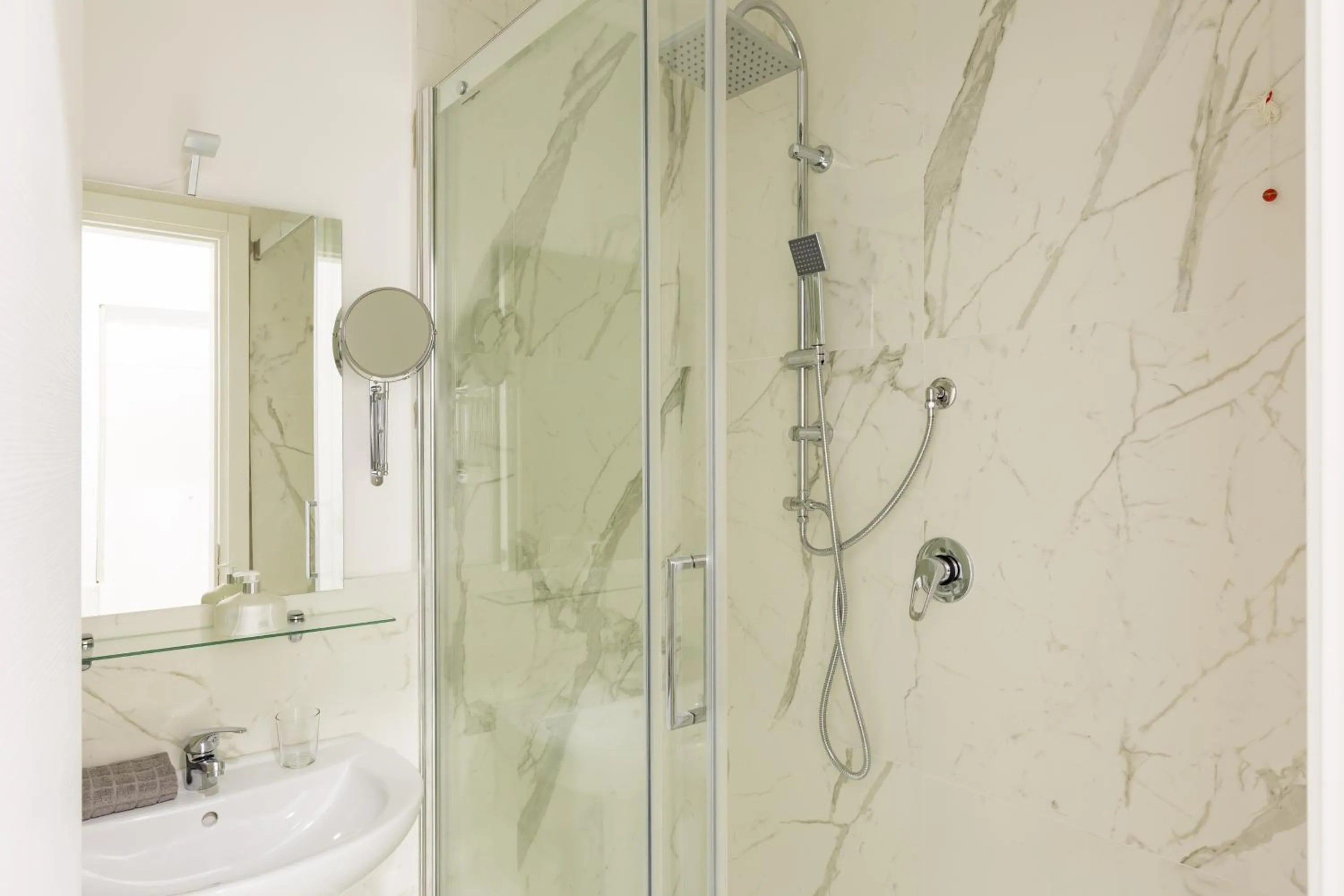 Bathroom in Little Aurelius